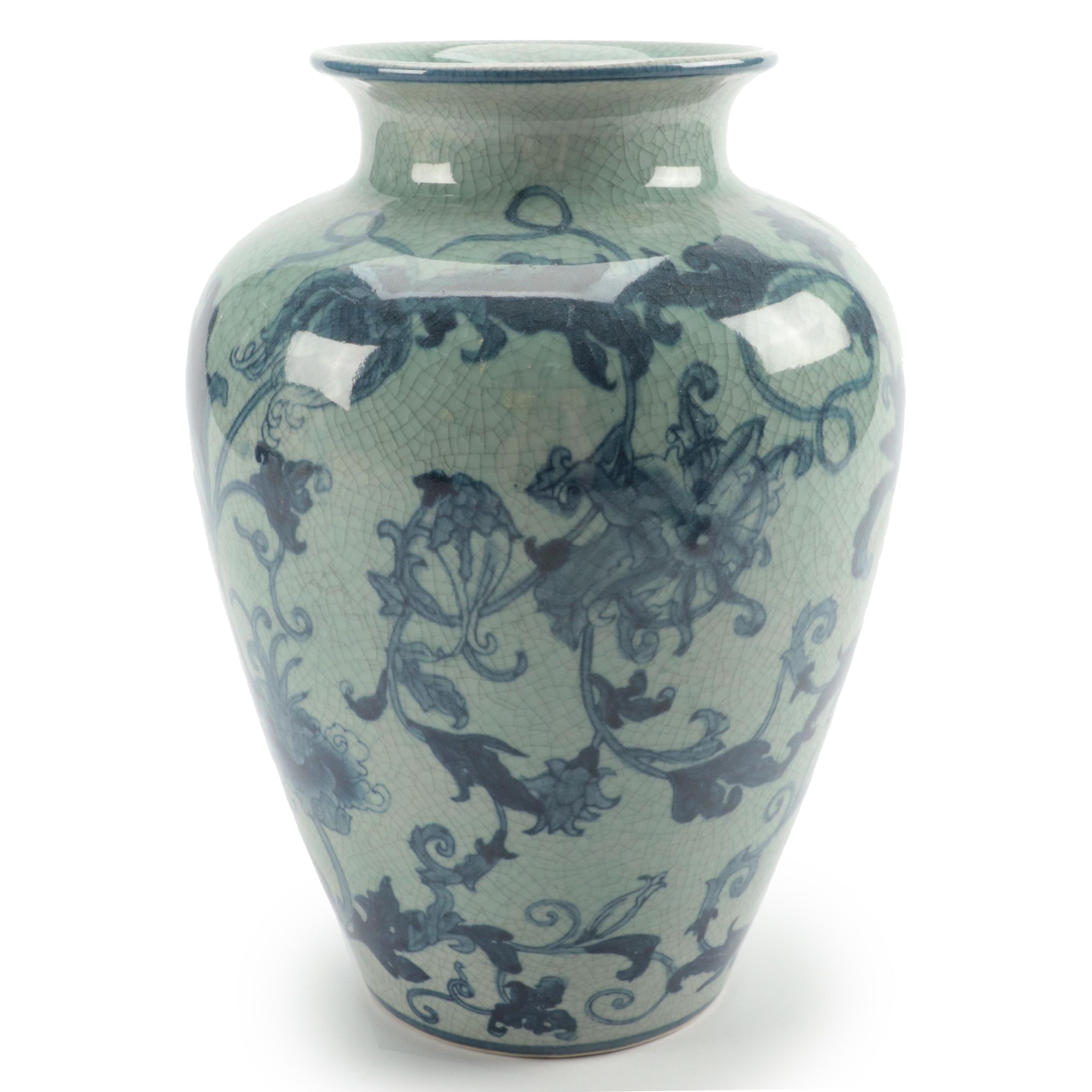 Chinese Hand-Painted Blue and White Crackle Glaze Porcelain Vase