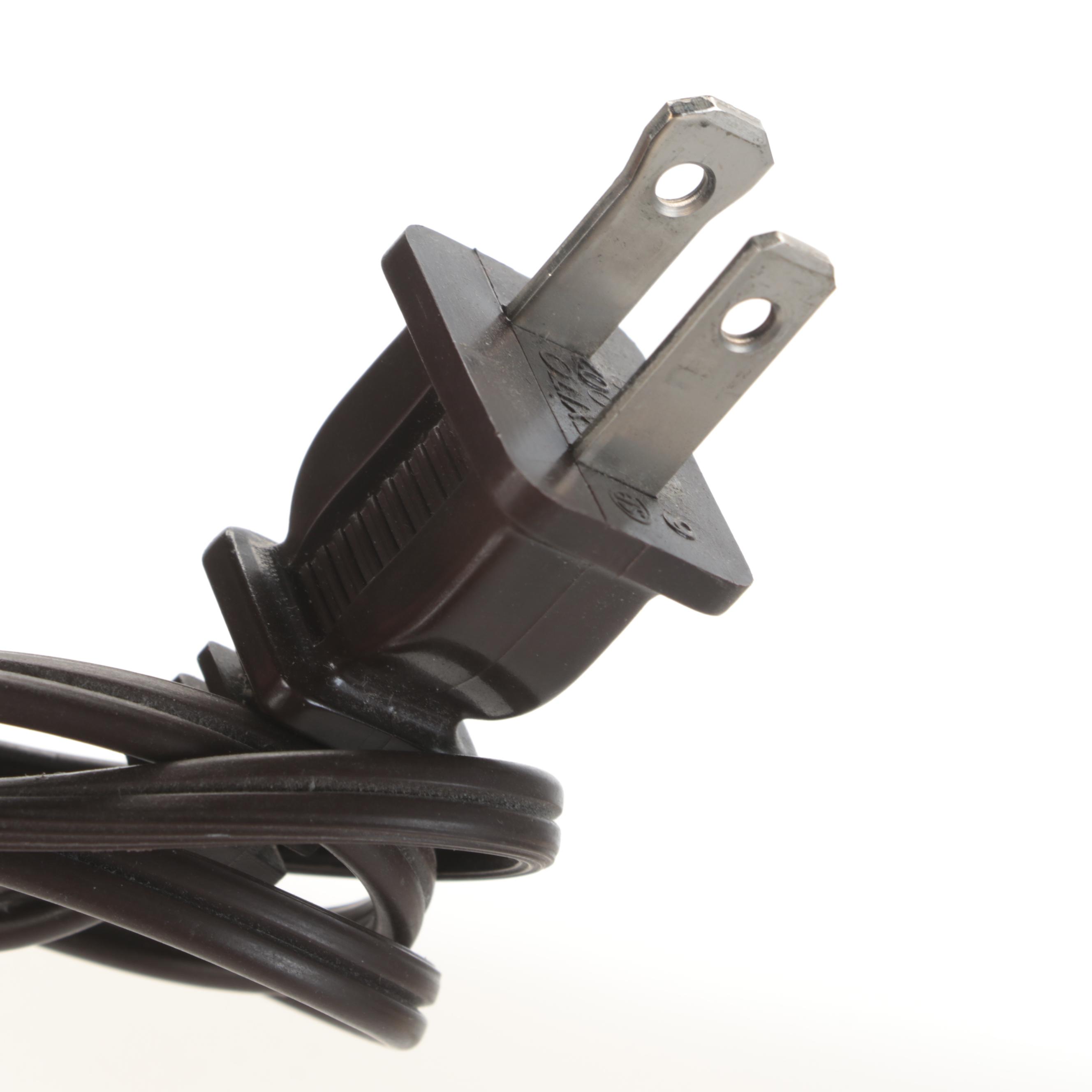 Chinese Porcelain Lotus Flower Jar Table Lamp, Late 20th Century