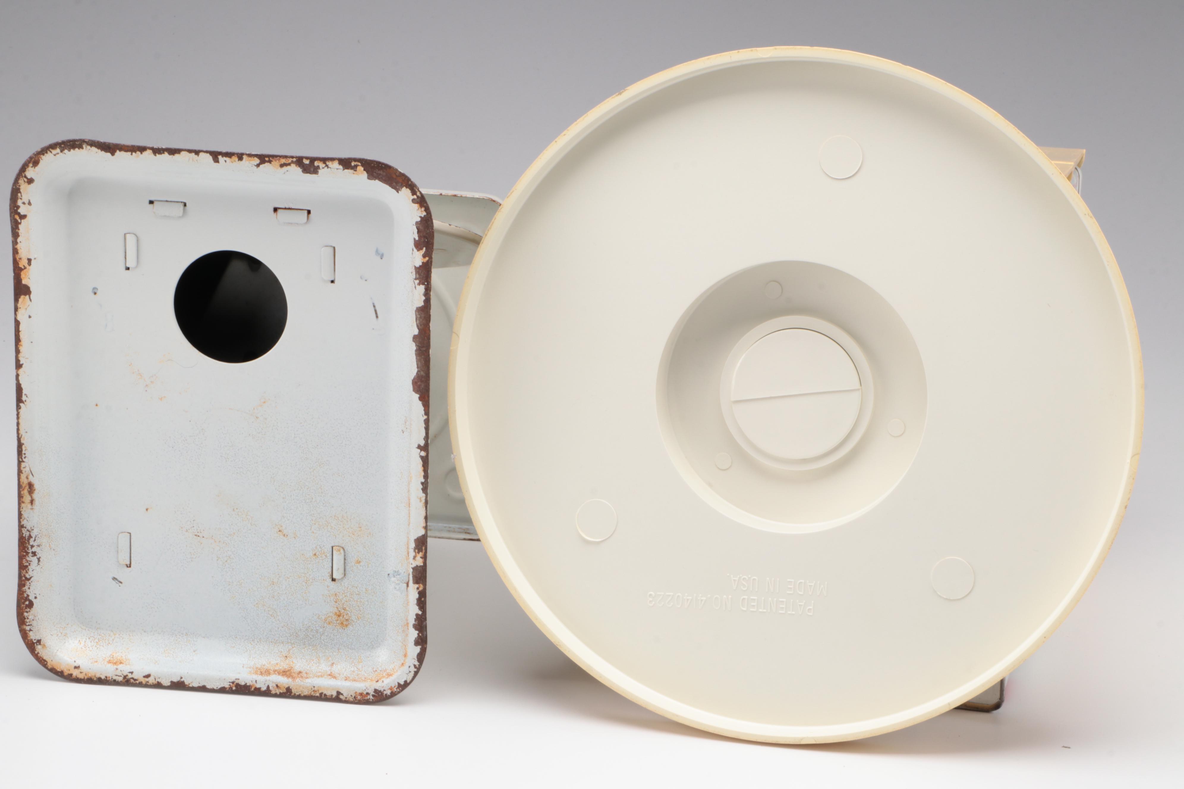 Belknap Hardware & Mfg Co. "Old Kentucky Home" Scale and Other Kitchenware