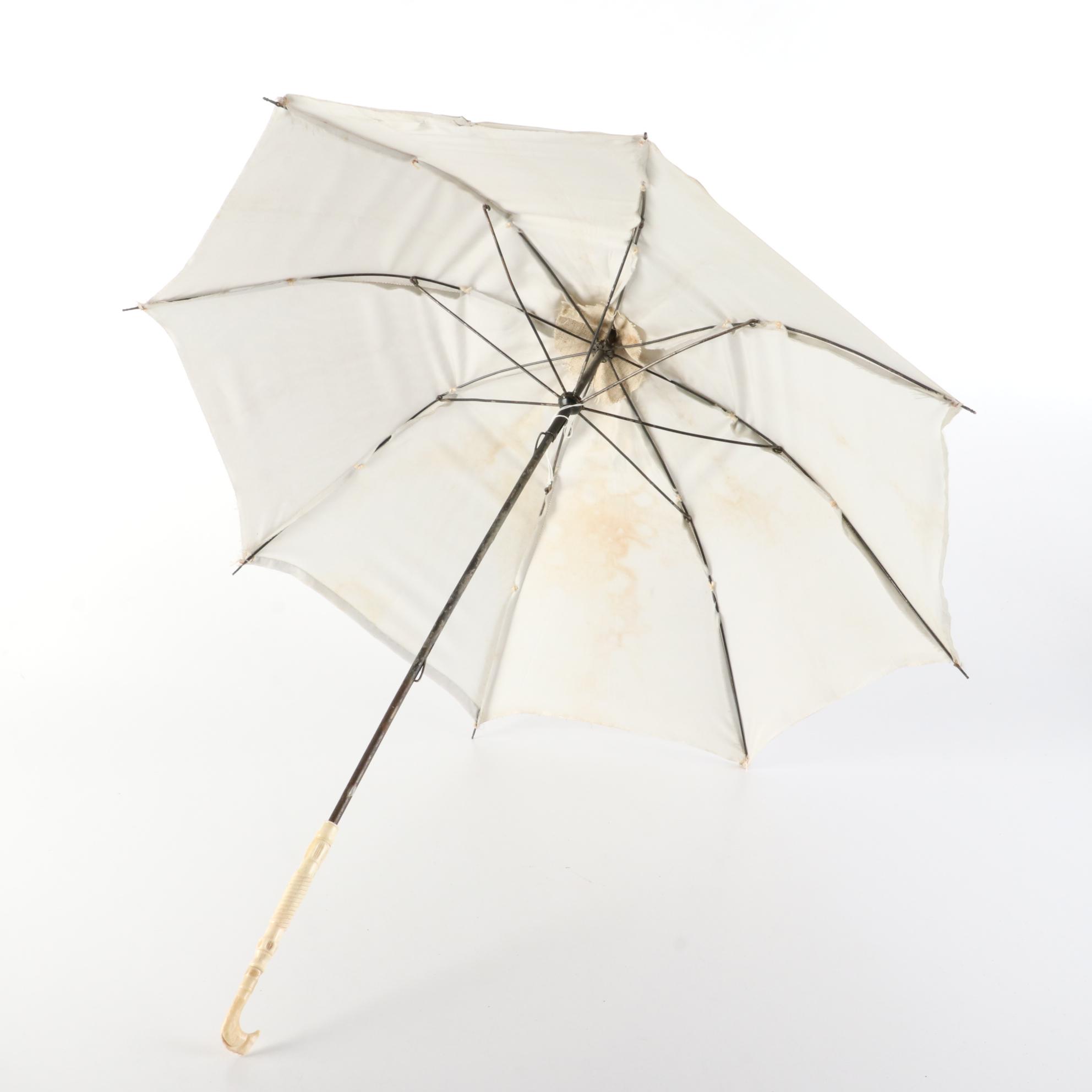 Lace and Carved Handle Parasols