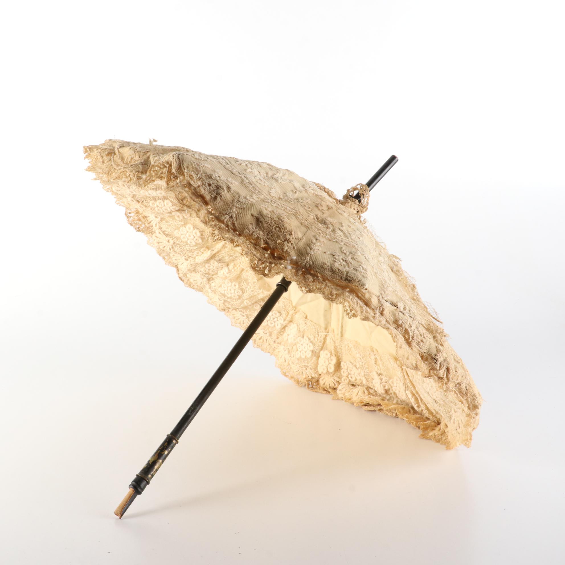 Lace and Carved Handle Parasols