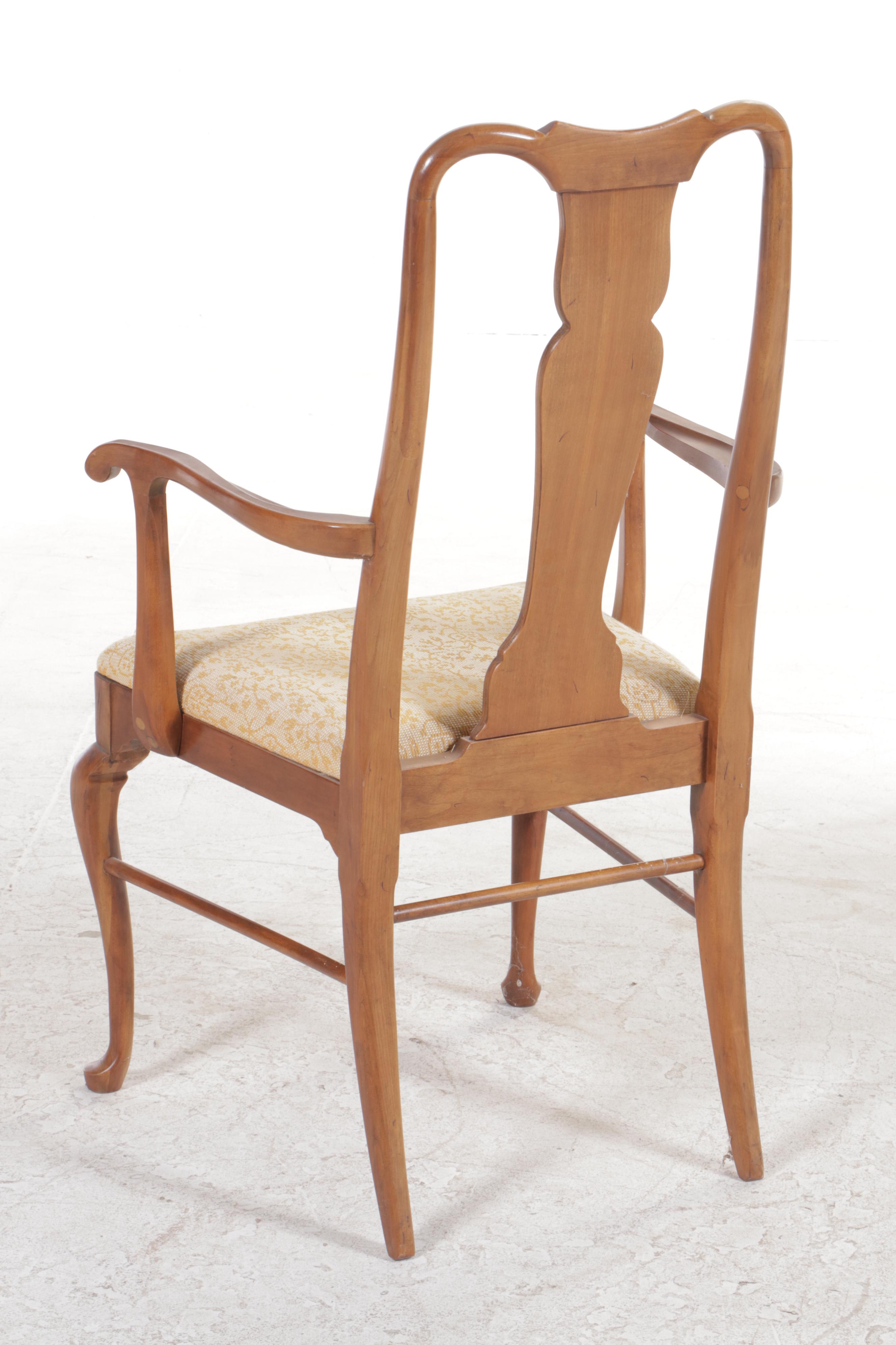 Eight-Piece Thomasville Queen Anne Style Cherrywood Dining Set