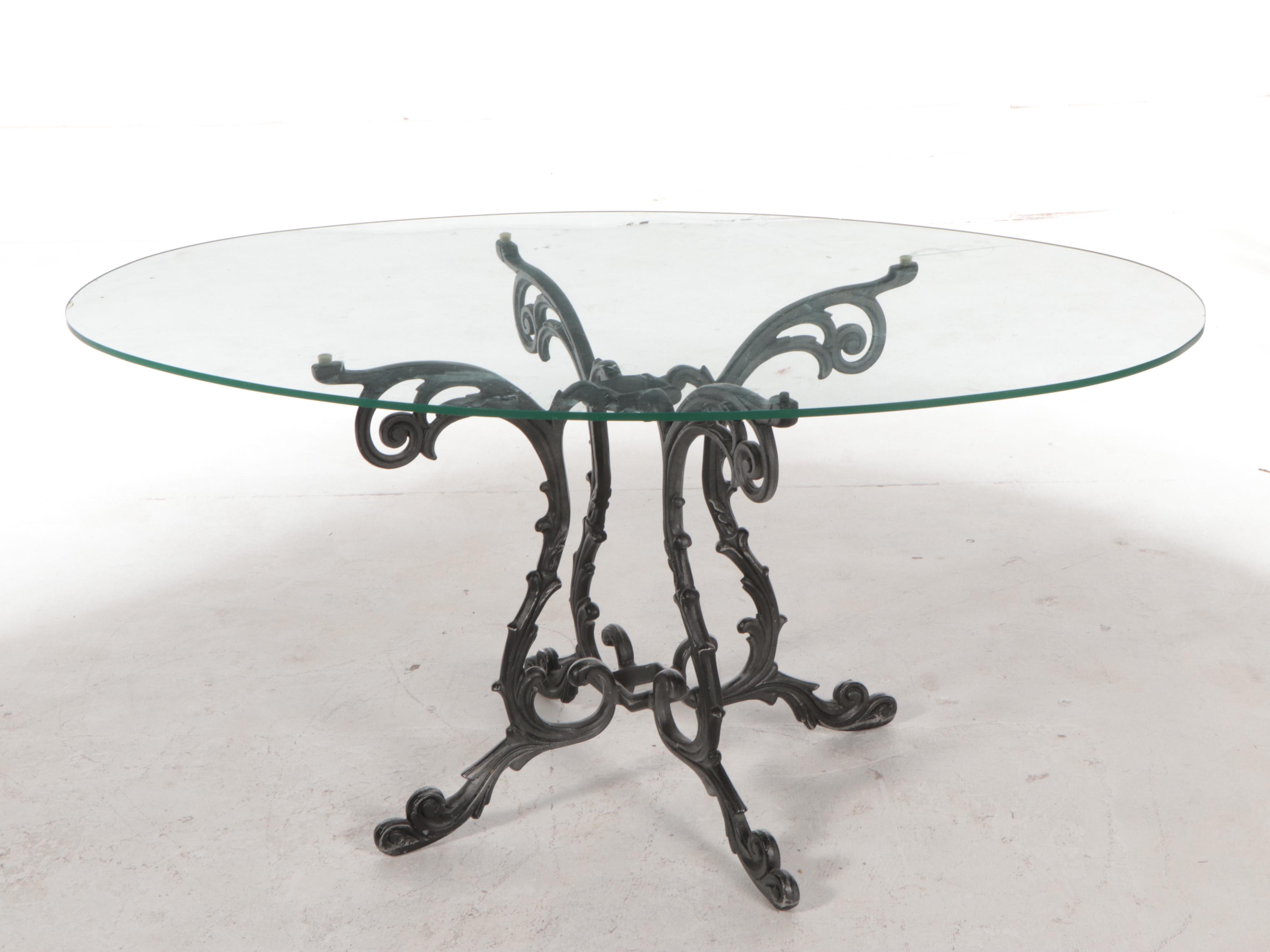 Five-Piece Plantation Patterns Inc. Cast Aluminum and Glass Top Patio Dining Set