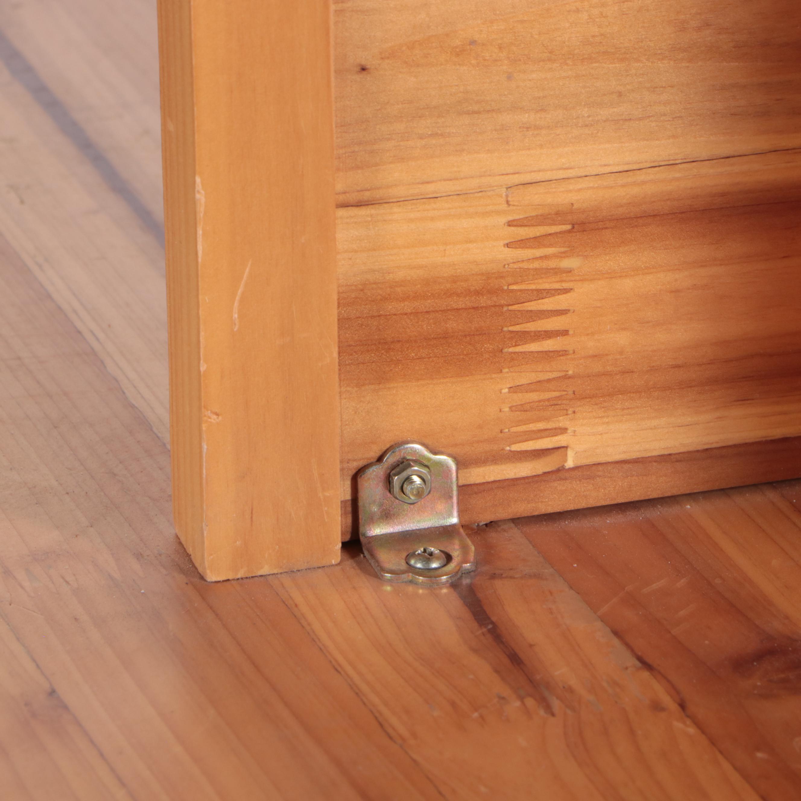 Galvanized Metal-Mounted Pine Four-Tier Display Tower