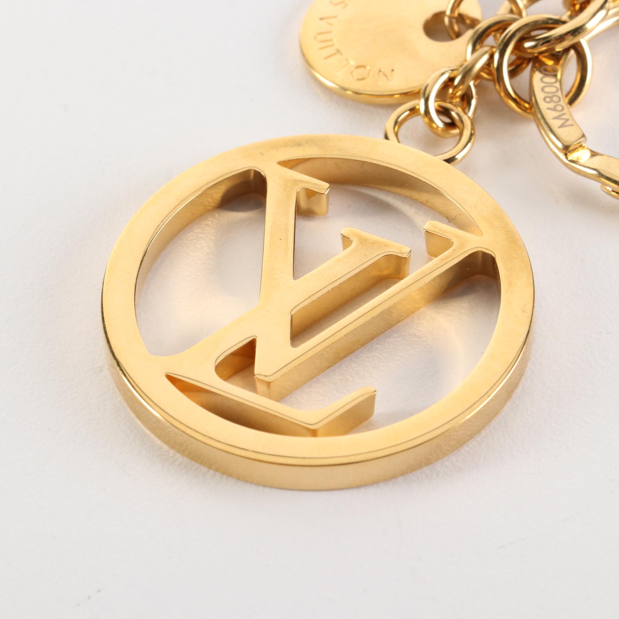 Louis Vuitton LV Circle Bag Charm Key Holder in Gold Tone Metal