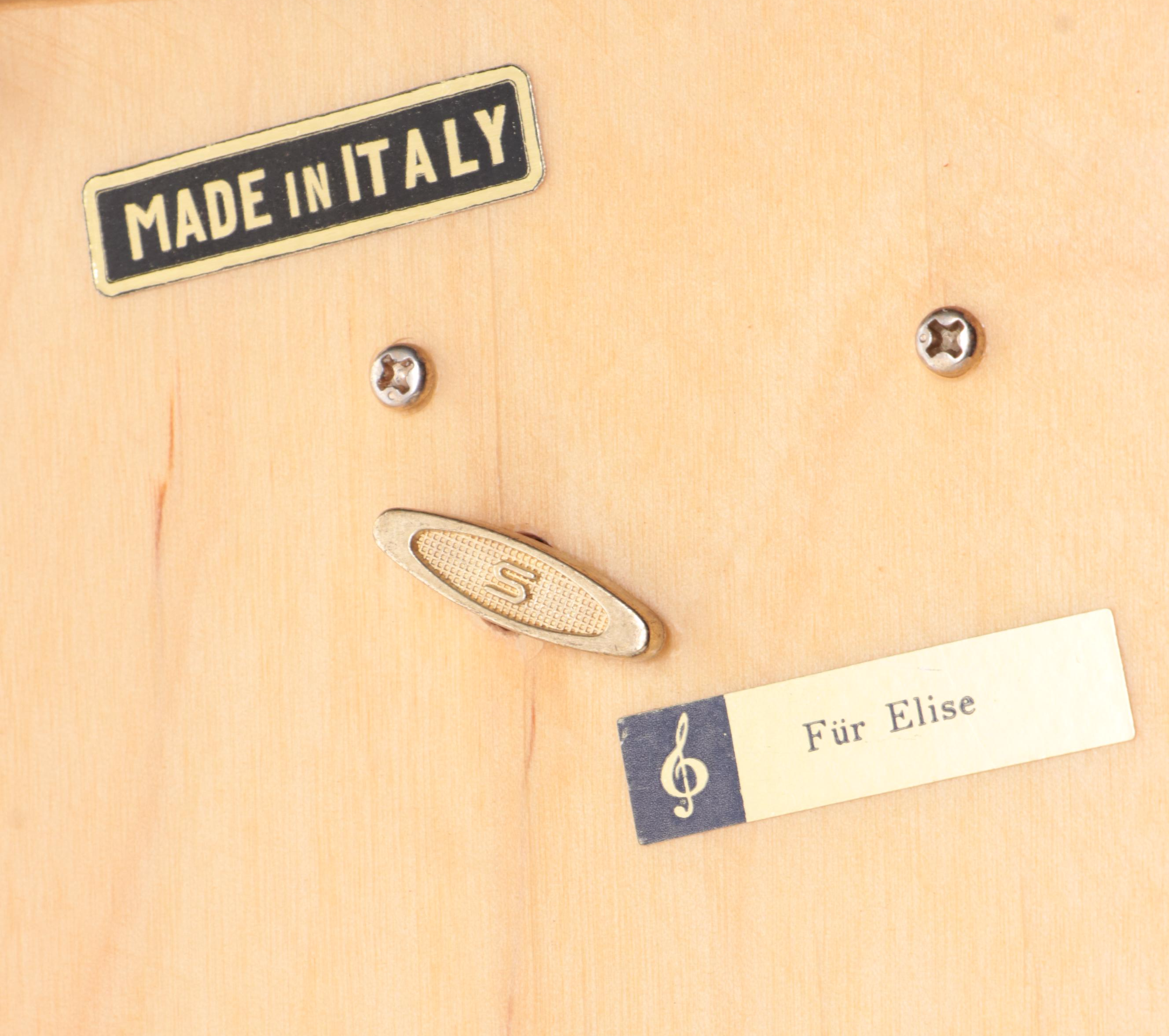 Reuge Burl Wood Italian "Für Elise" Music Box