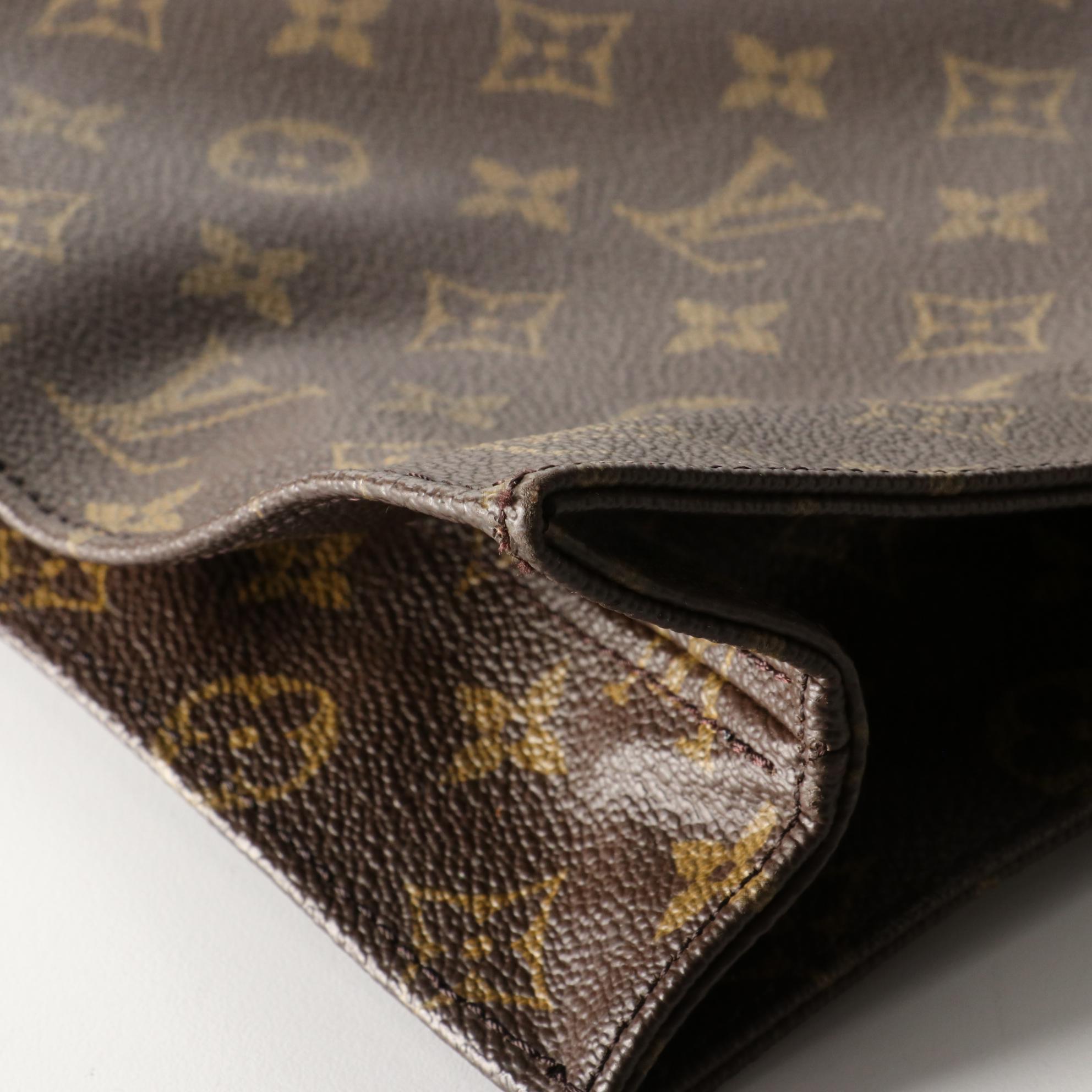 Louis Vuitton Sac Plat Tote in Monogram Canvas and Vachetta Leather