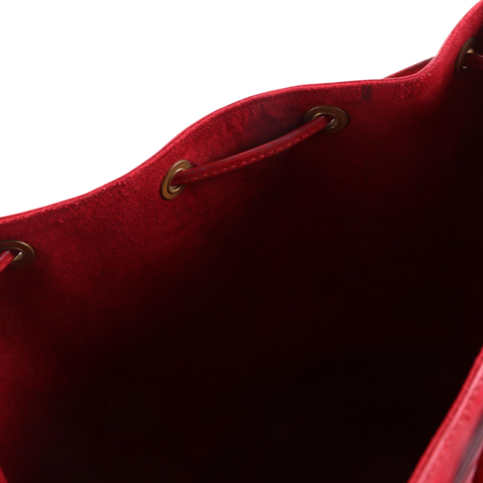 Louis Vuitton Petit Noé Shoulder Bag in Red Epi and Smooth Leather