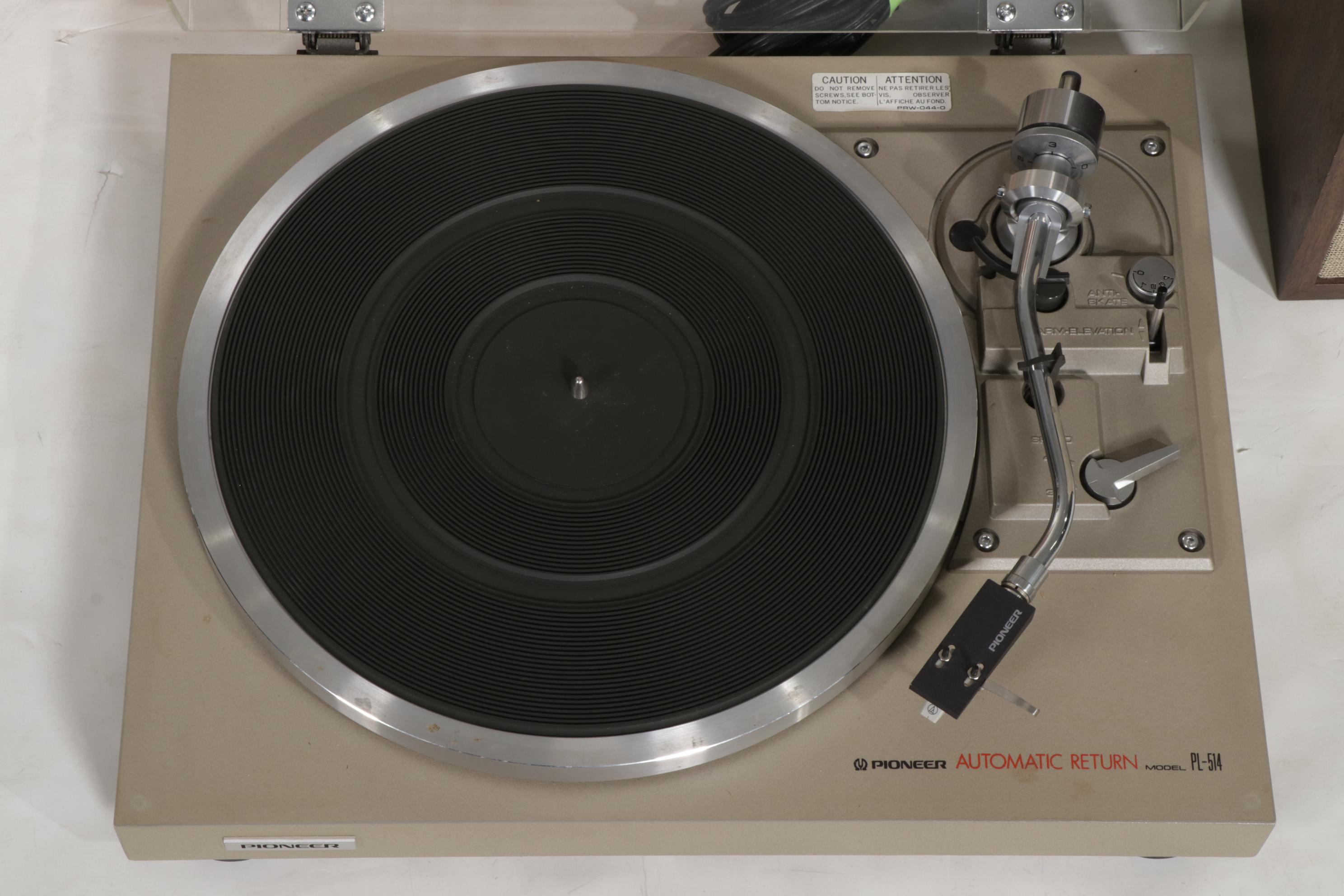 Pioneer PL-514 Turntable with Johnny Cash, Diana Ross and Other Records