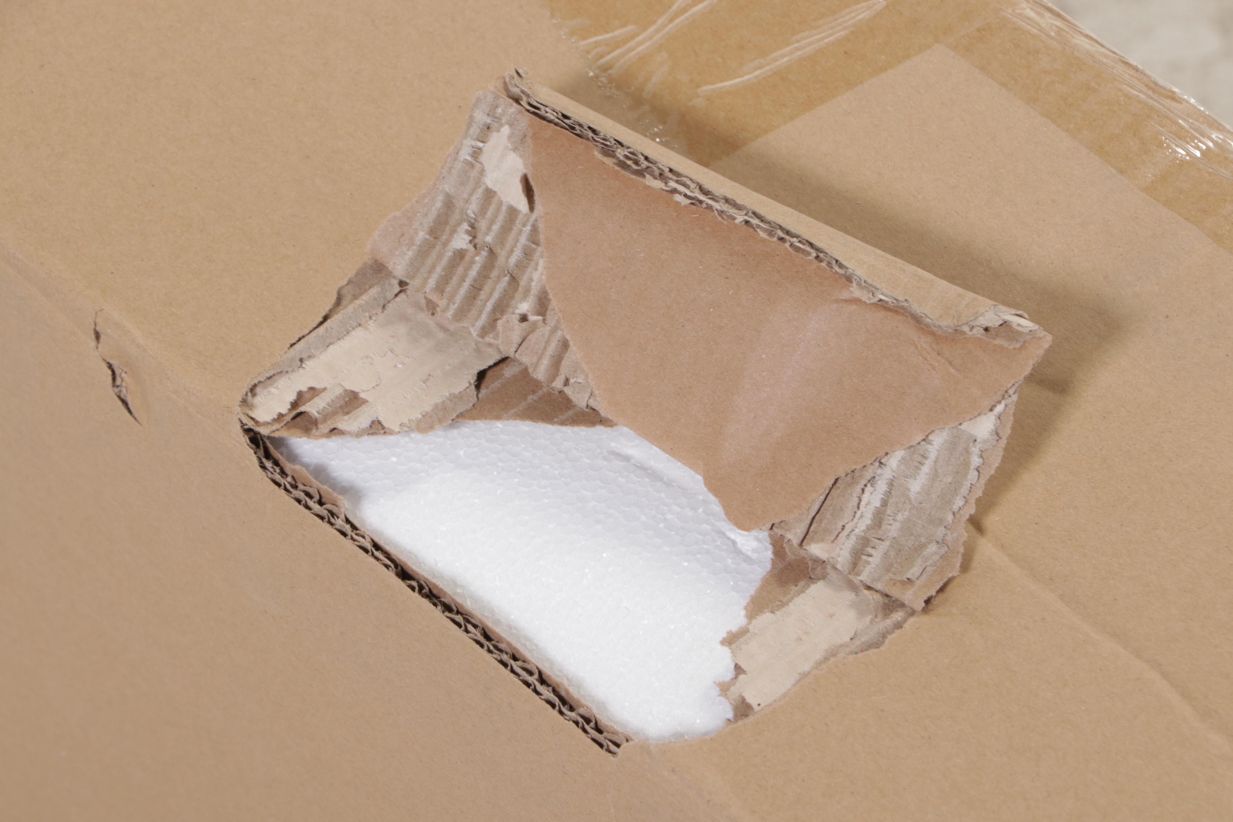 Threshold Windham Horizontal Bookcase in White