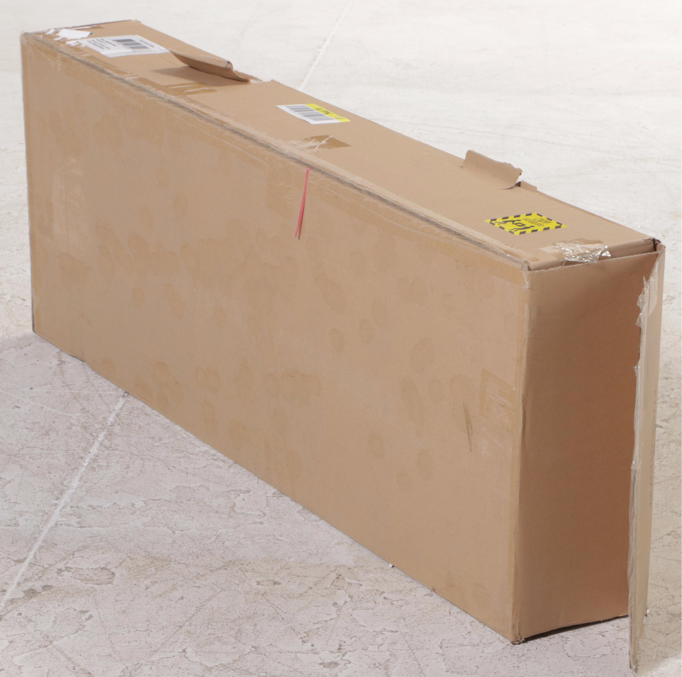 Threshold Windham Horizontal Bookcase in White