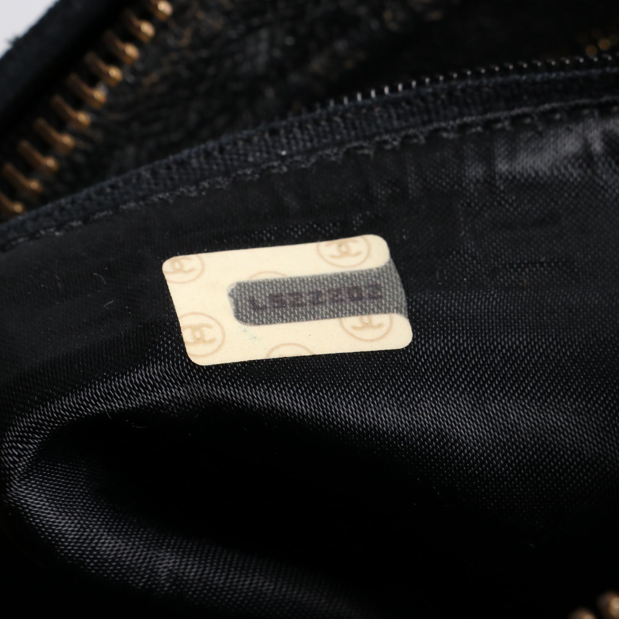 Chanel CC Shoulder Bag in Diamond-Quilt Lambskin Leather with Tassel