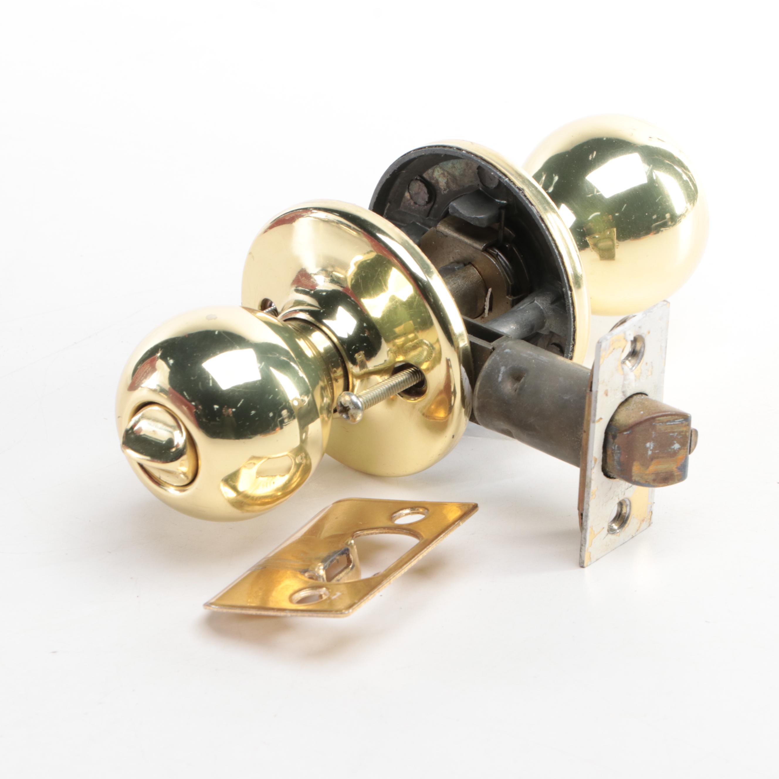 Kwikset Titan Keyed Deadbolt with Other Door Hardware