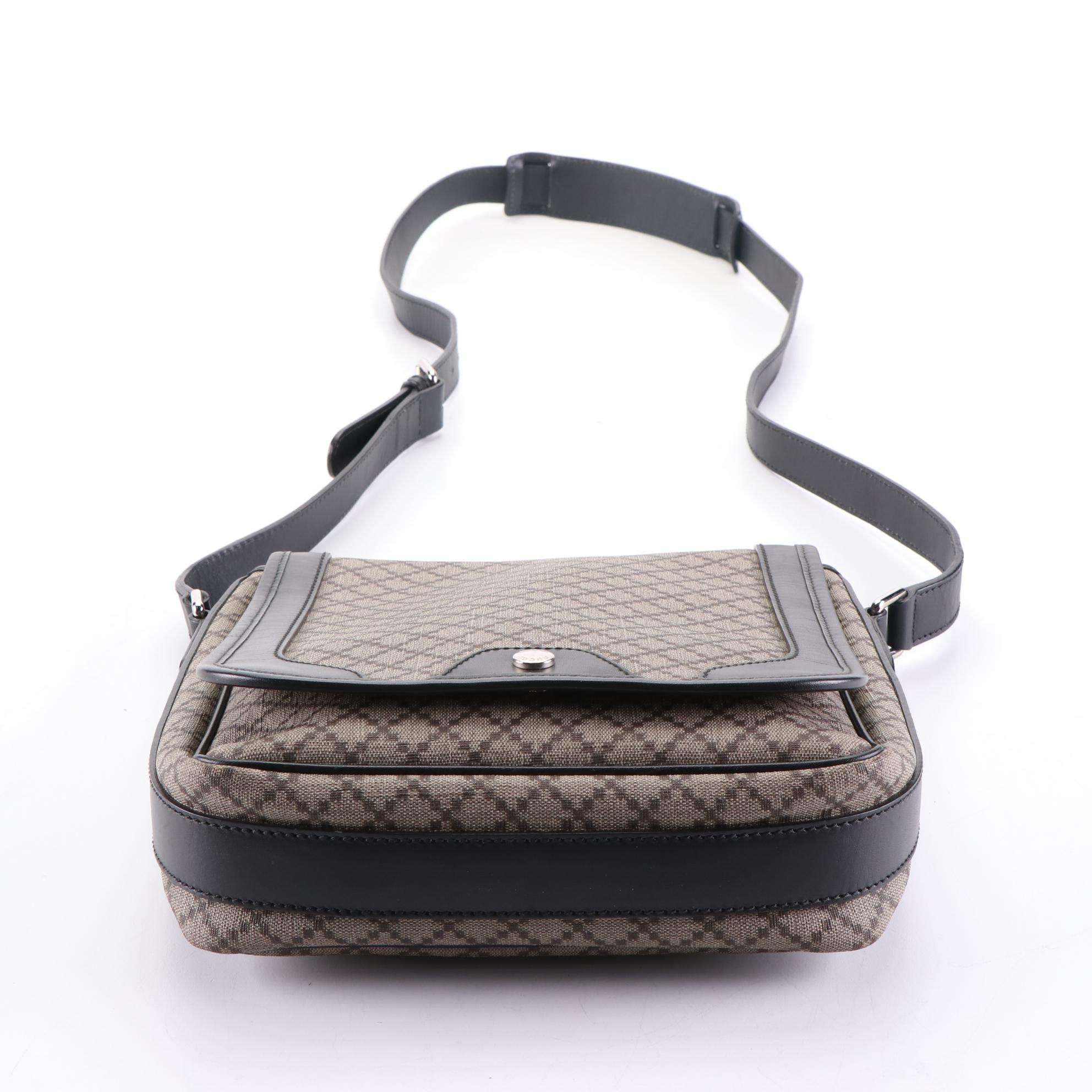 Gucci Messenger Bag in Diamante Supreme Canvas and Leather