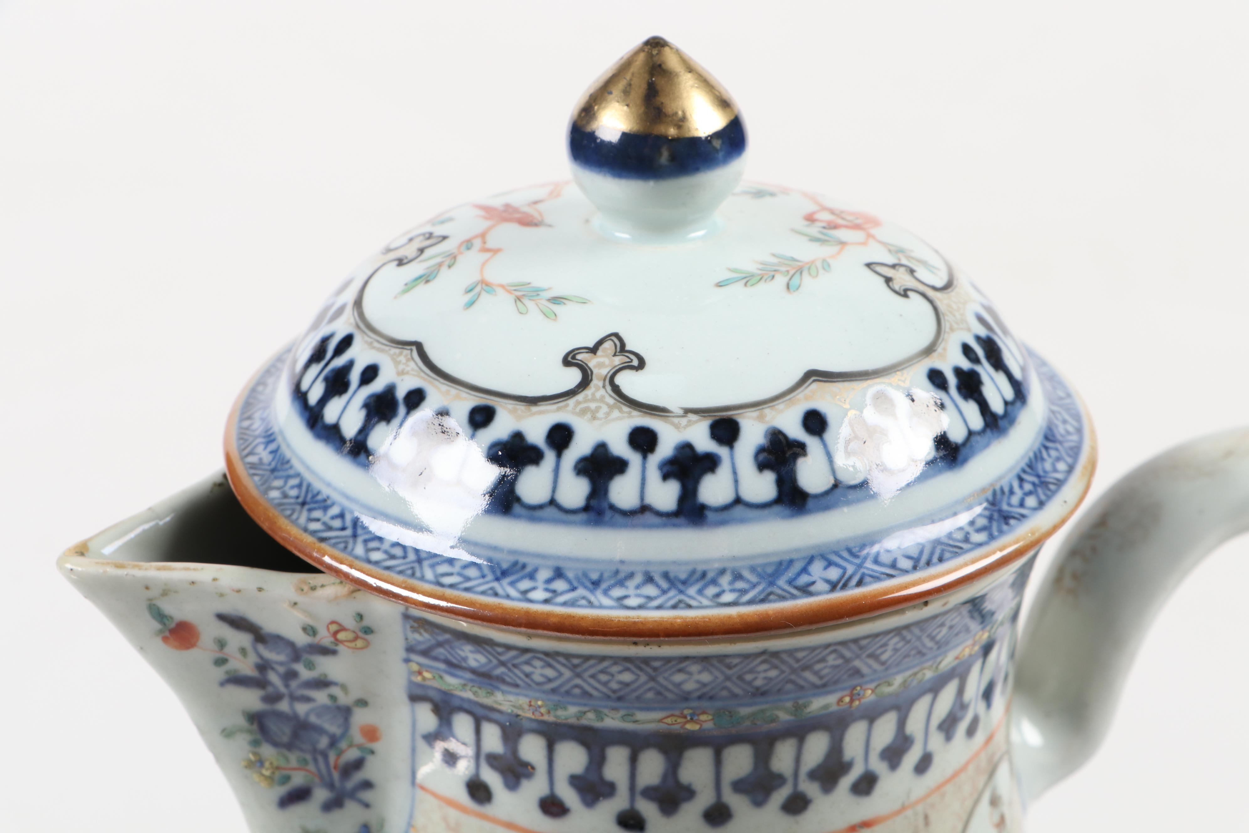 Chinese Export Porcelain Nanking Border Famille Rose Coffee Pot