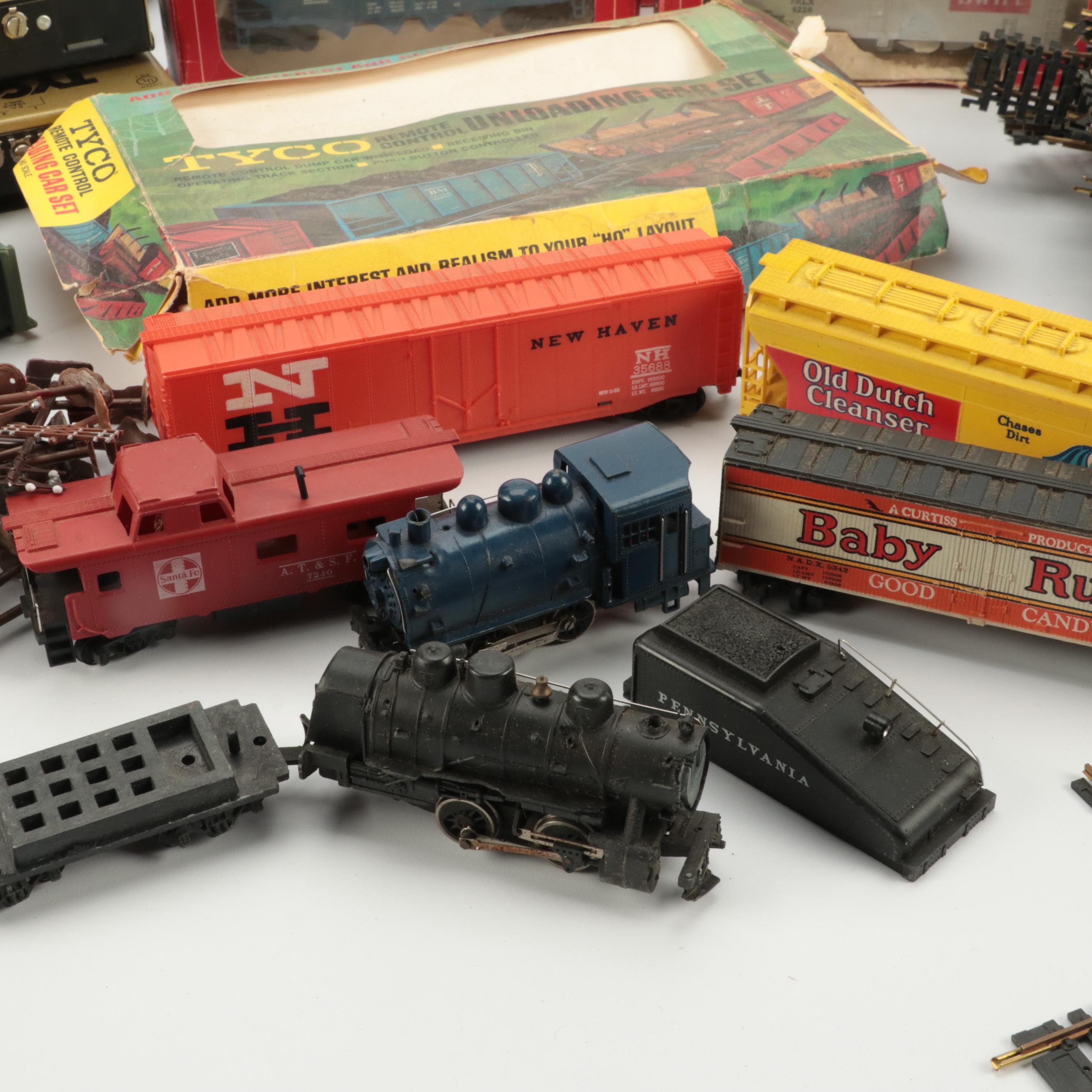 Tyco HO Scale Electric Train Cars, Locomotives, Transformers, Tracks and More