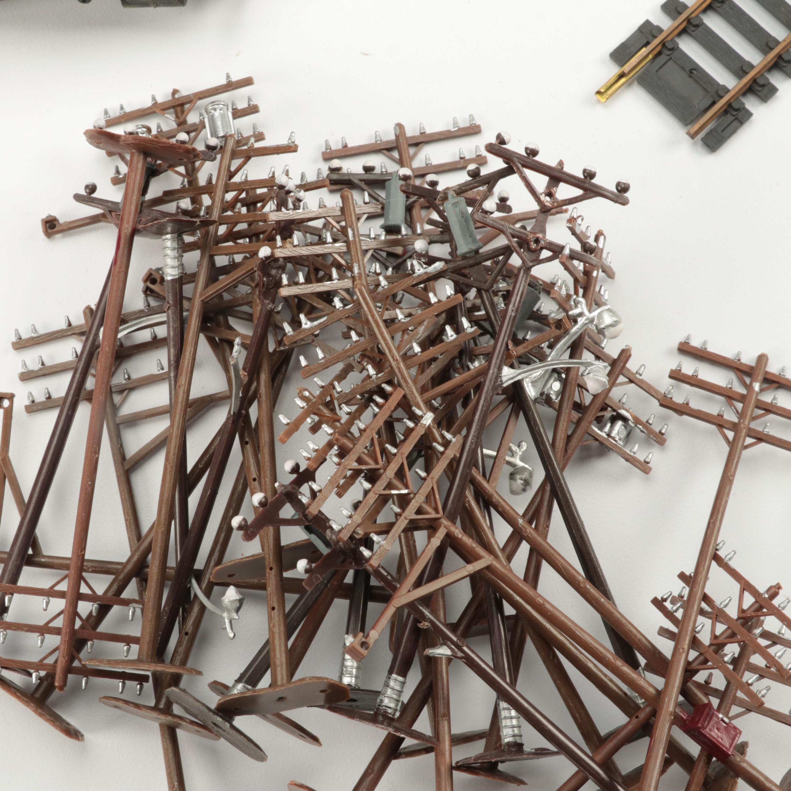 Tyco HO Scale Electric Train Cars, Locomotives, Transformers, Tracks and More