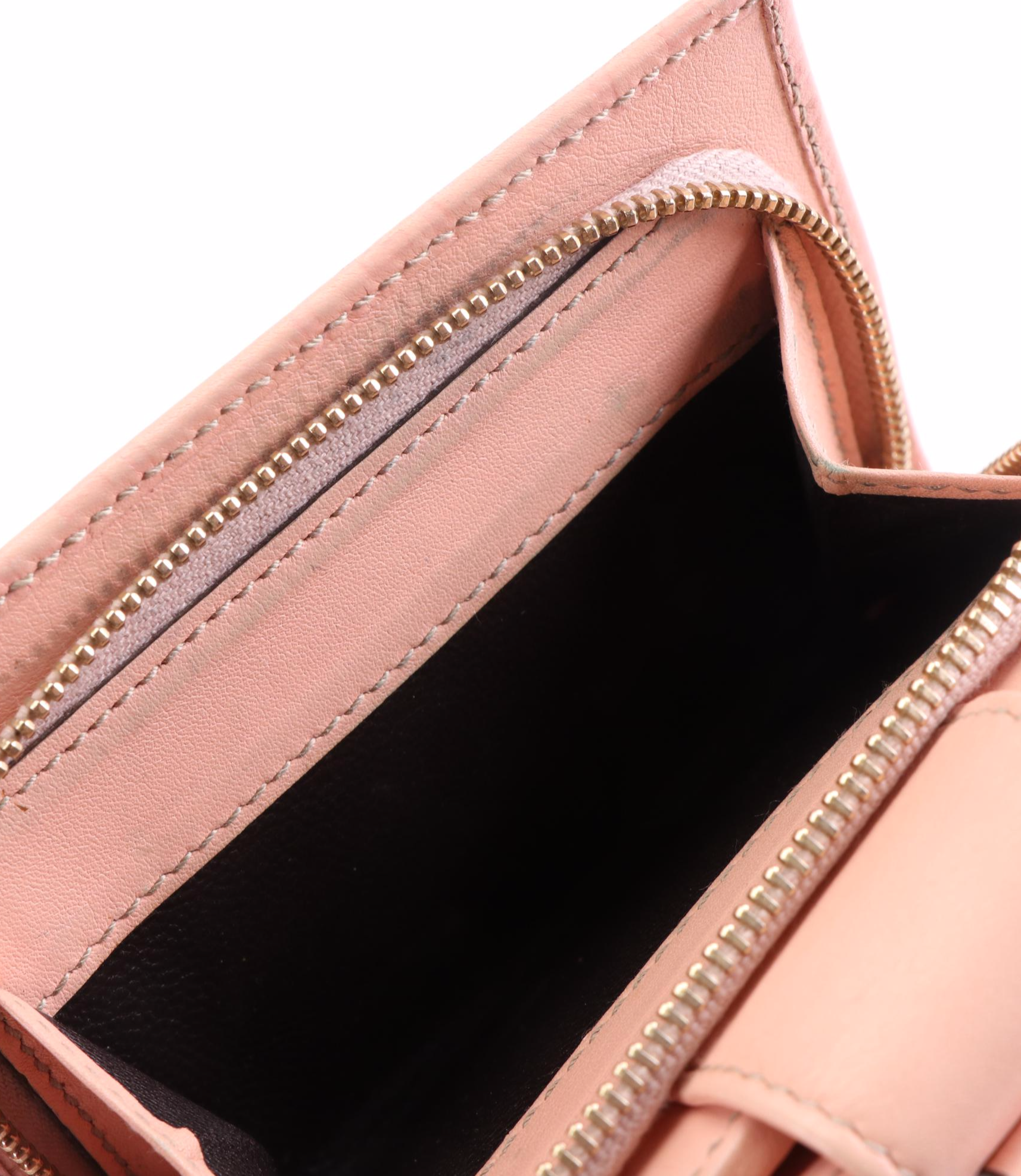 Gucci Abbey D-Ring Compact Wallet in Guccissima Leather