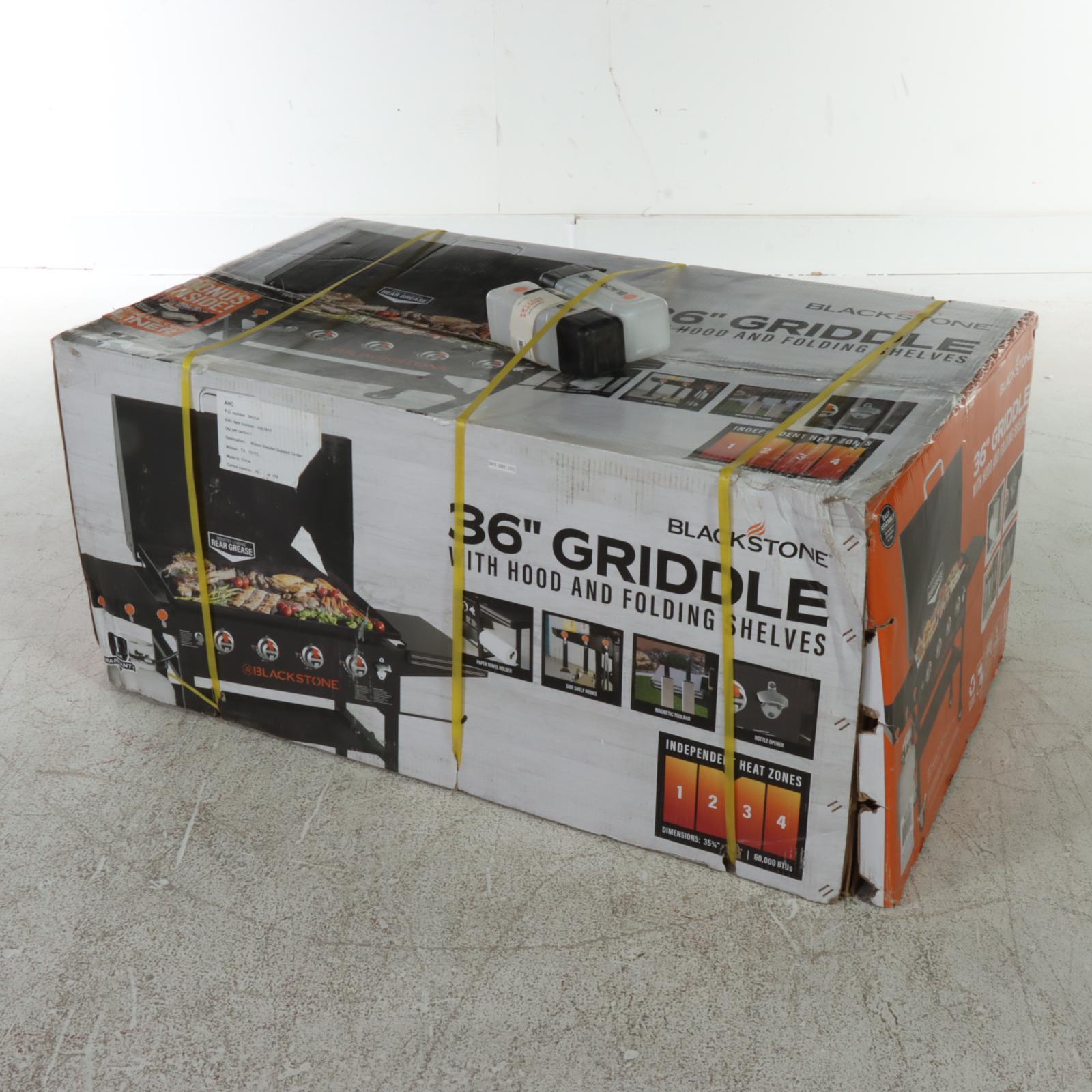 Blackstone 36" Griddle with Hood and Folding Shelves