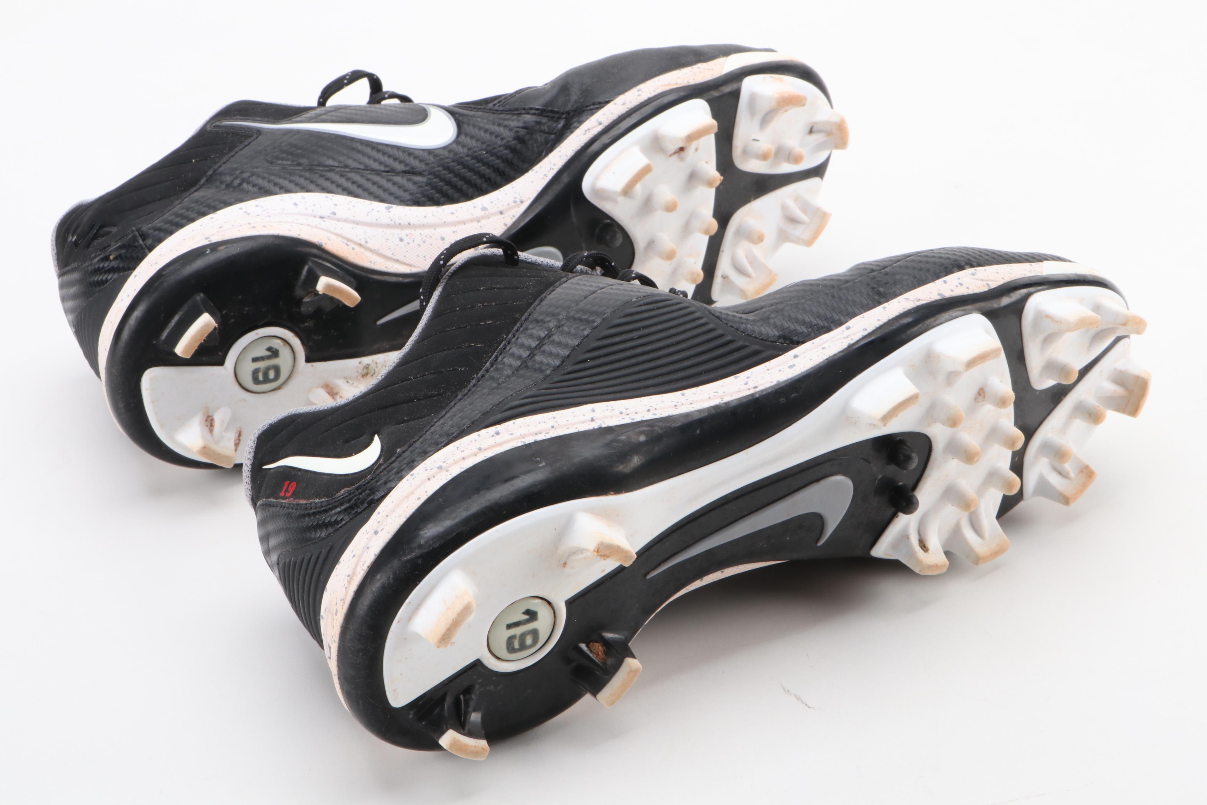 Joey Votto Cincinnati Reds Signed Game-Used Baseball Cleats