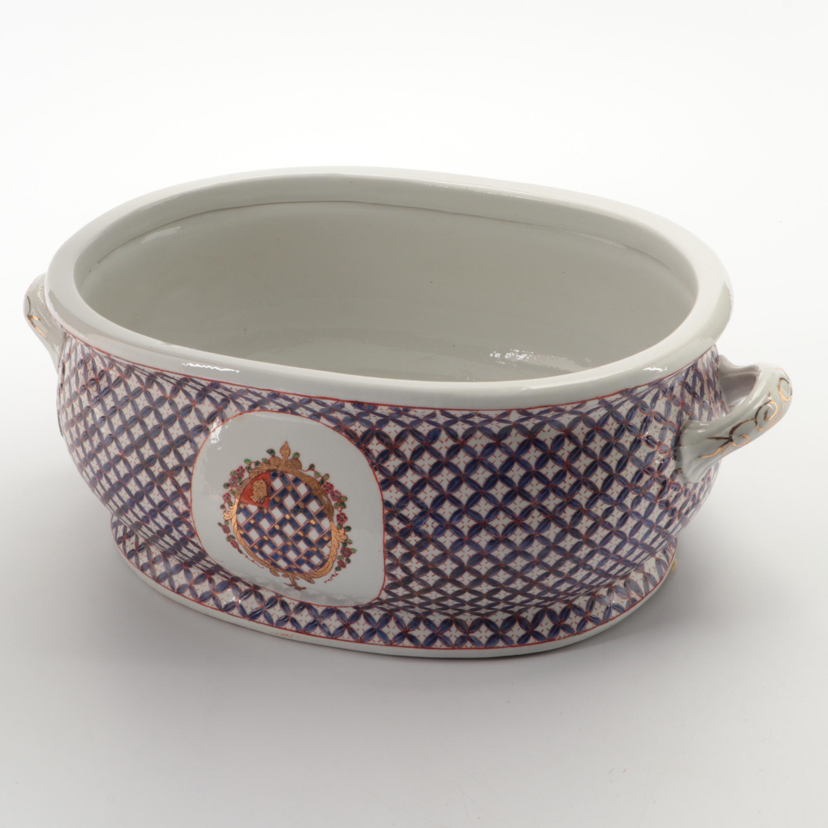 Chinese Porcelain Armorial Style Enameled Ceramic  Foot Bath Planter