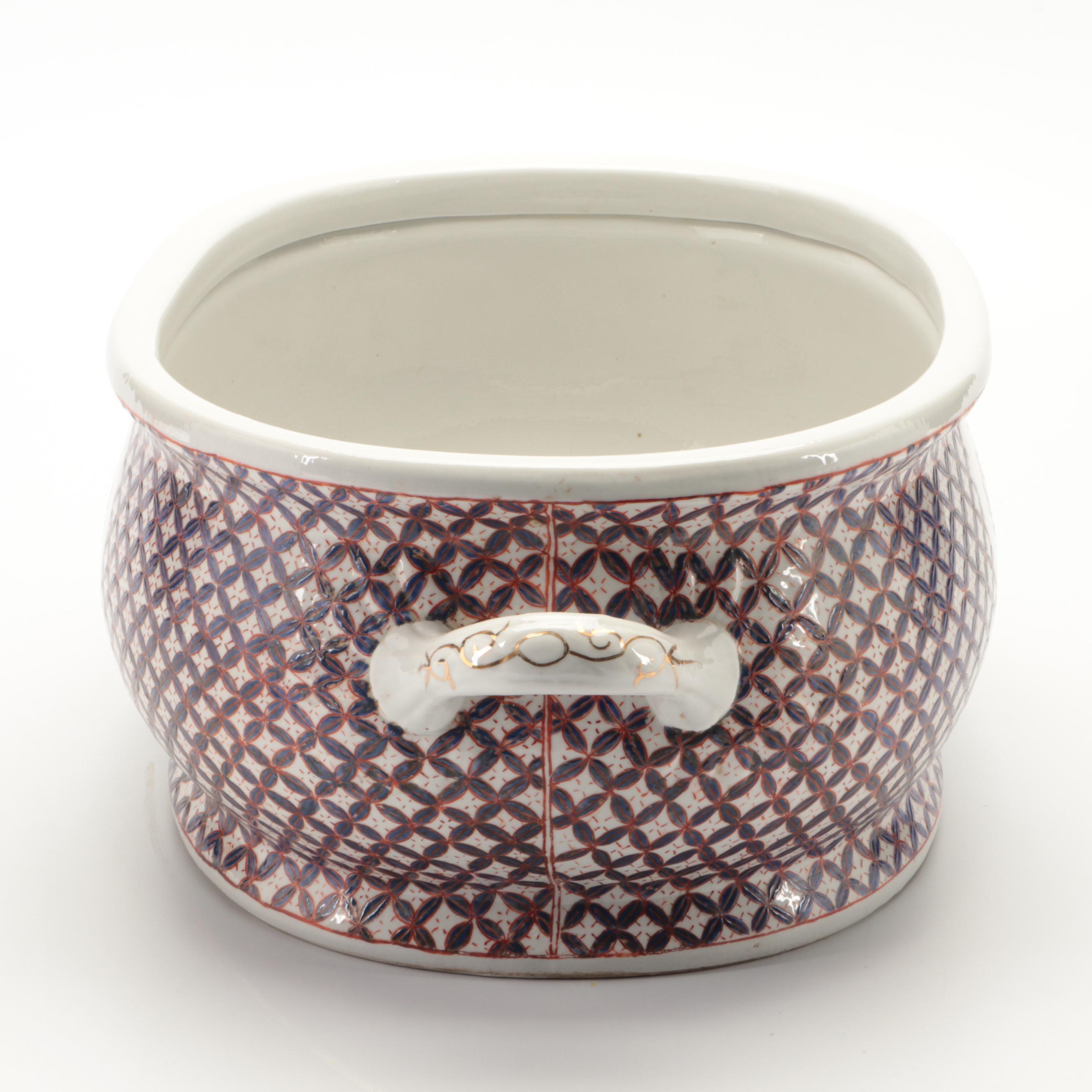 Chinese Porcelain Armorial Style Enameled Ceramic  Foot Bath Planter