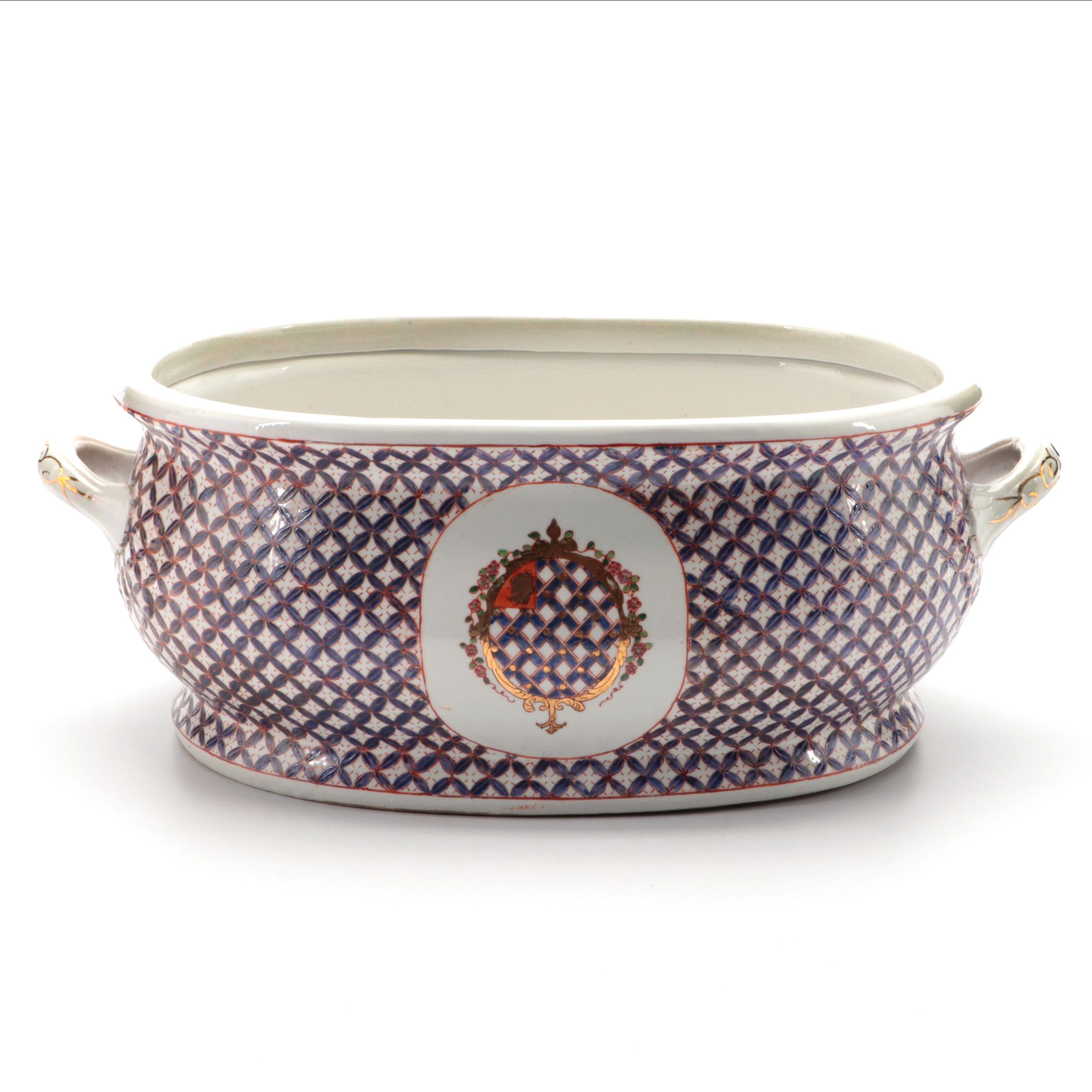 Chinese Porcelain Armorial Style Enameled Ceramic  Foot Bath Planter