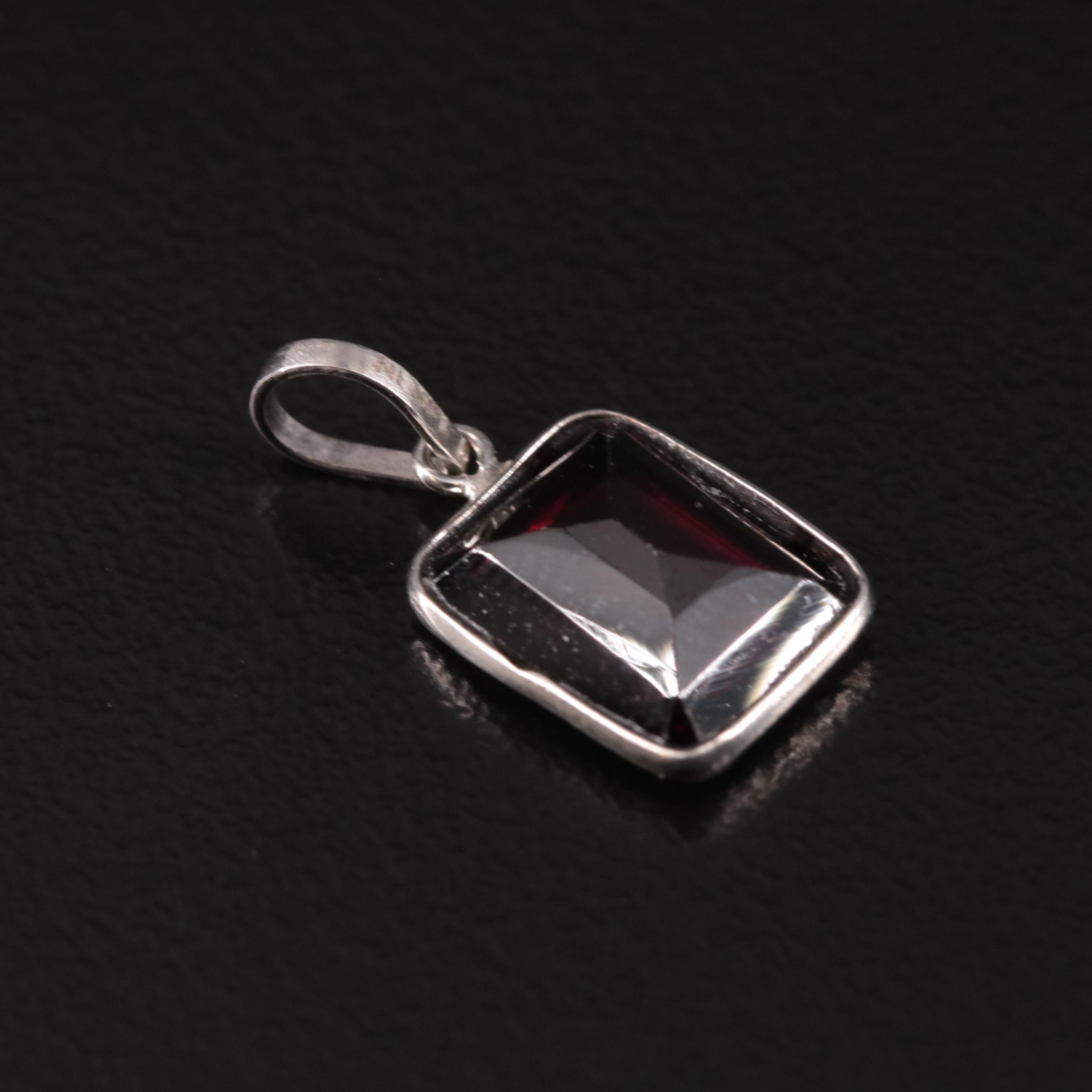 14K Rhodolite Garnet Pendant