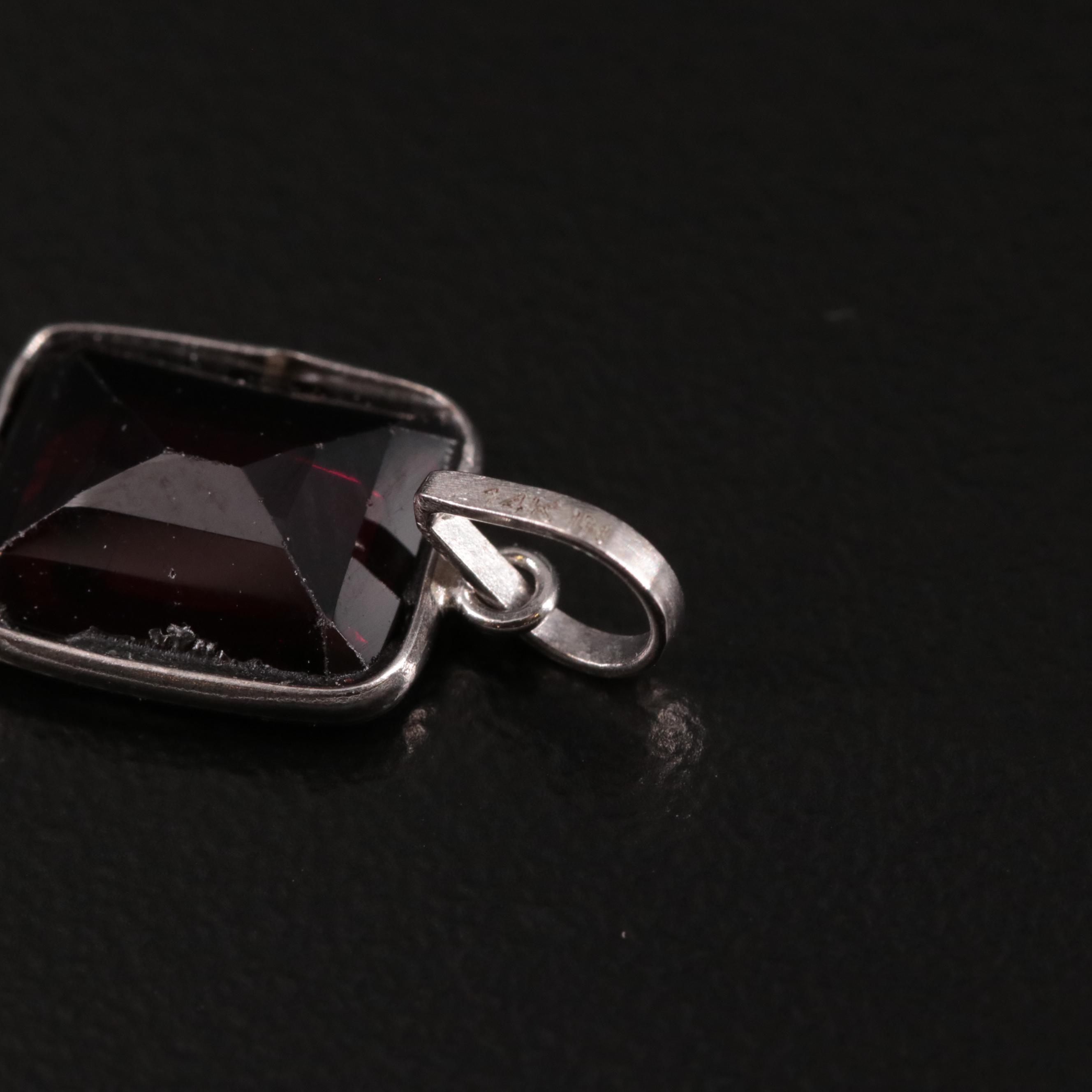 14K Rhodolite Garnet Pendant