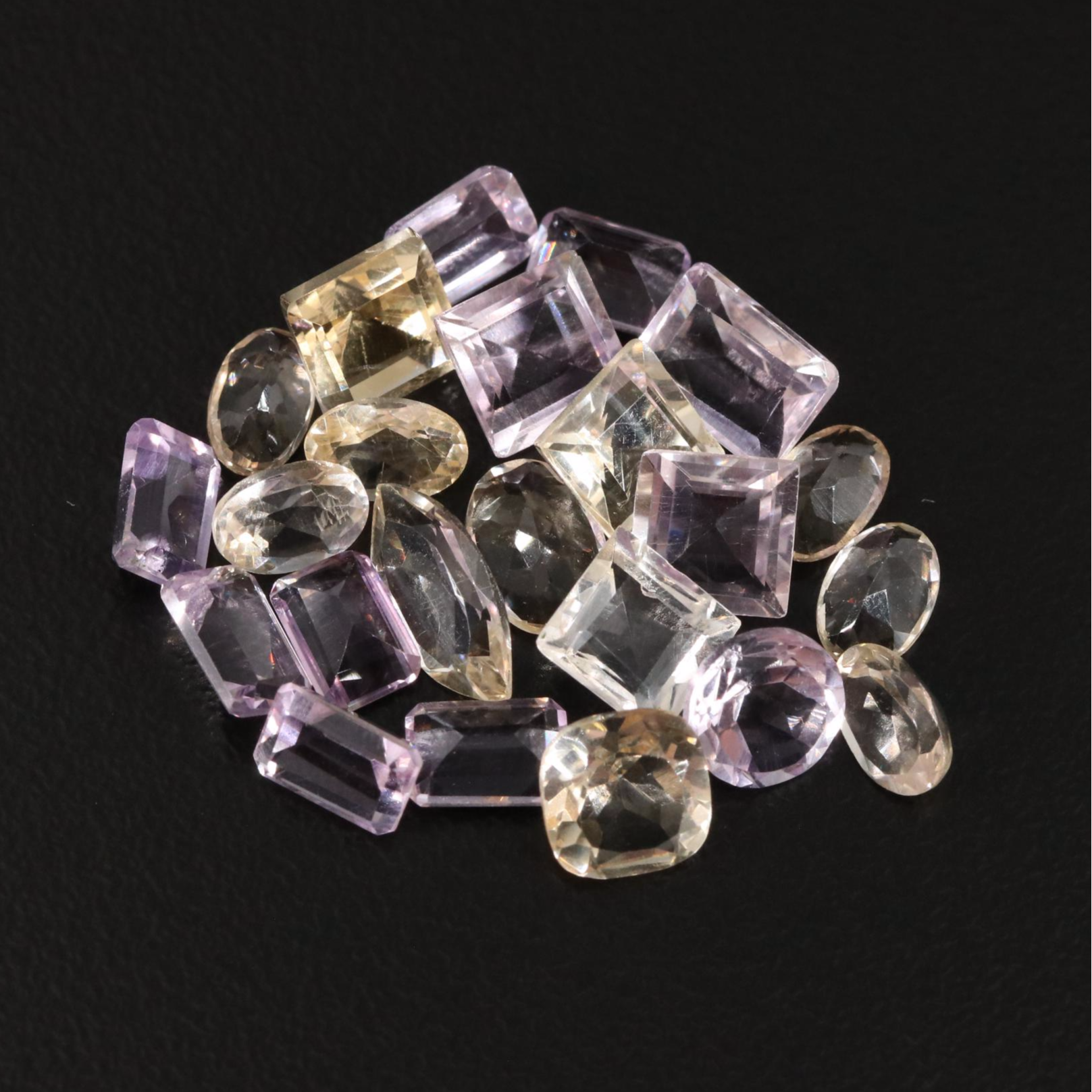 Loose 15.87 CTW Amethyst and Citrine Lot