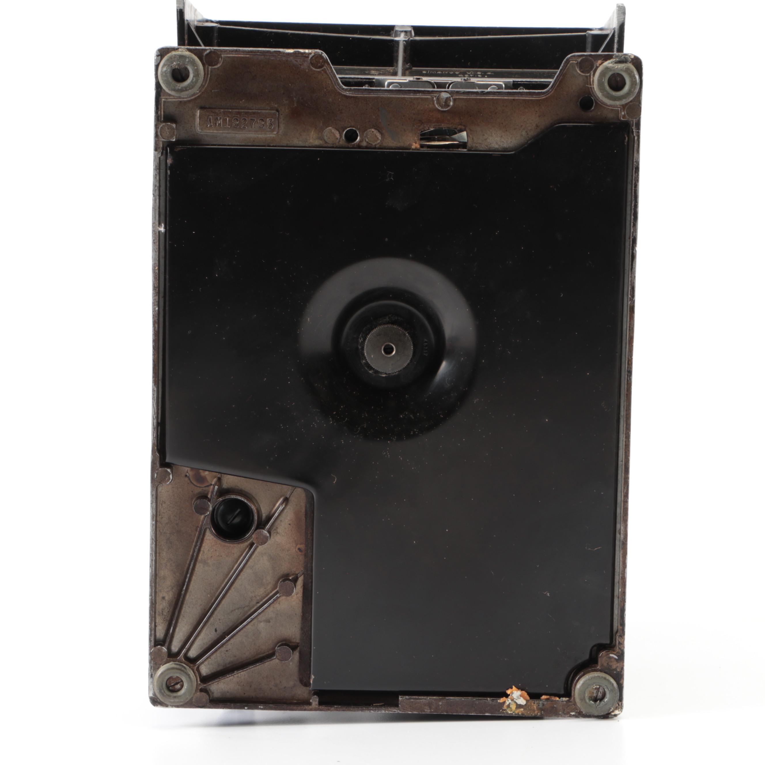 Singer Model 221 Featherweight Sewing Machine With Case and Foot Pedal