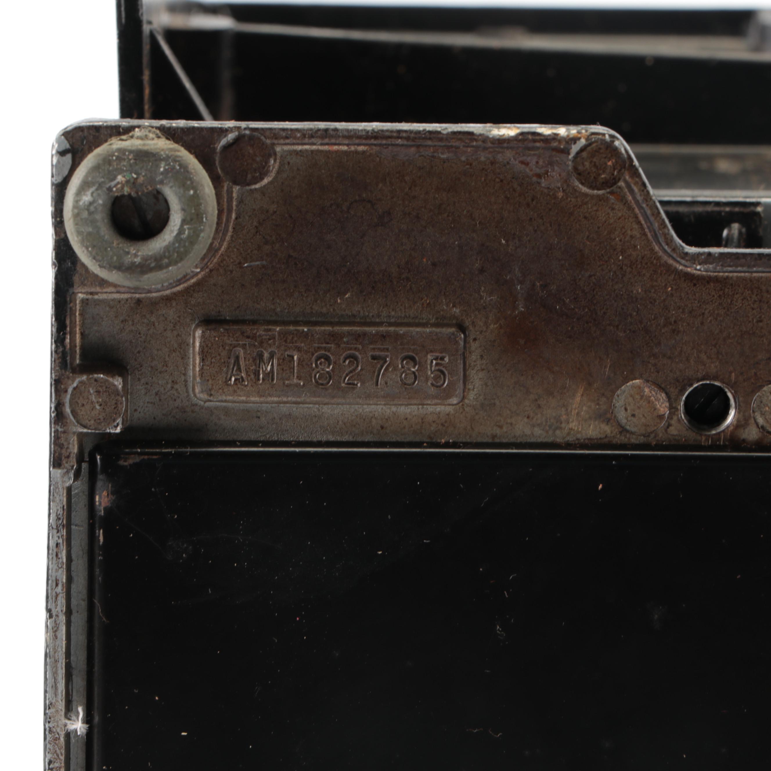 Singer Model 221 Featherweight Sewing Machine With Case and Foot Pedal