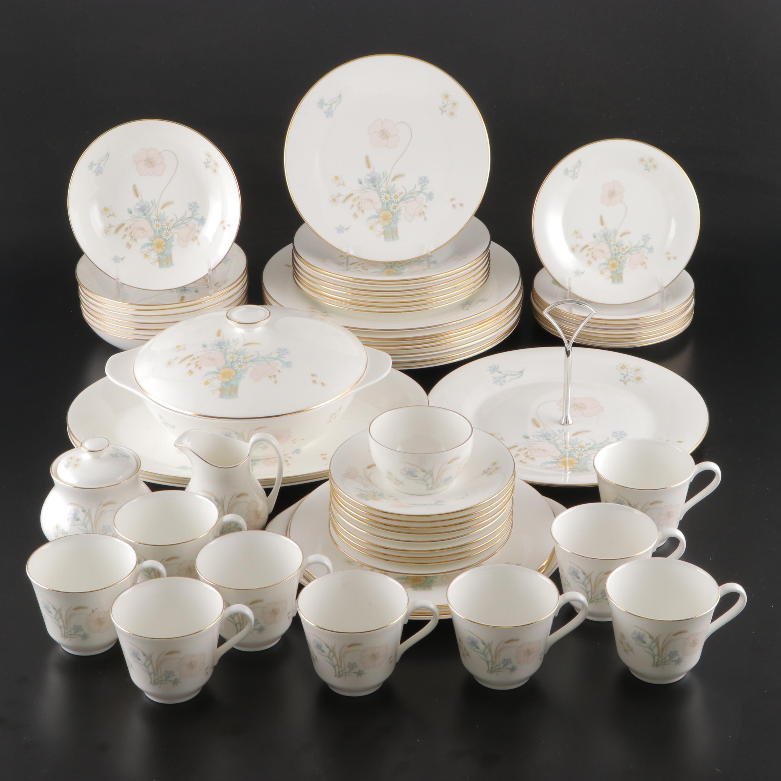 Royal Doulton "Flirtation" Bone China Dinnerware, Late 20th Century