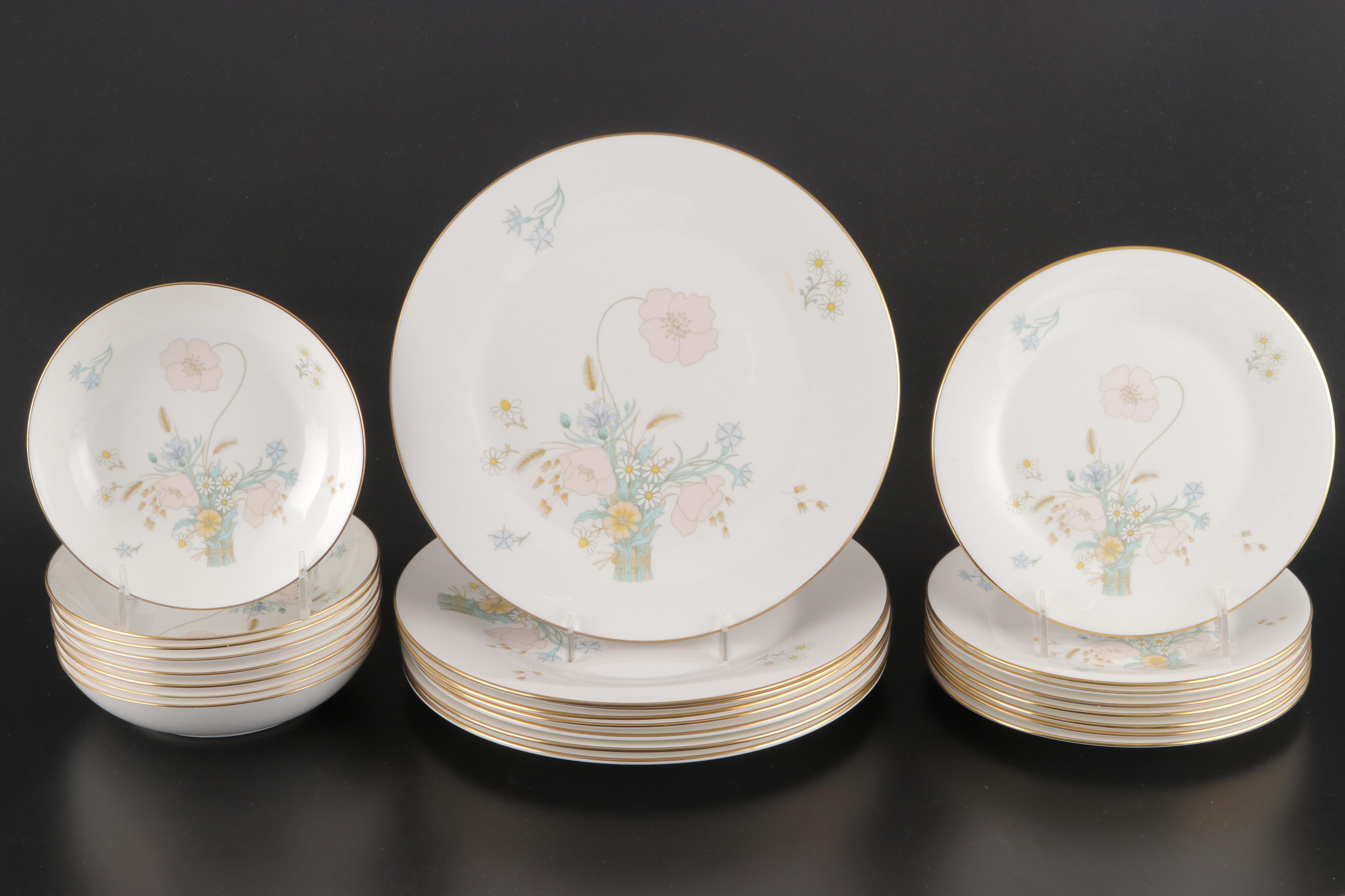 Royal Doulton "Flirtation" Bone China Dinnerware, Late 20th Century