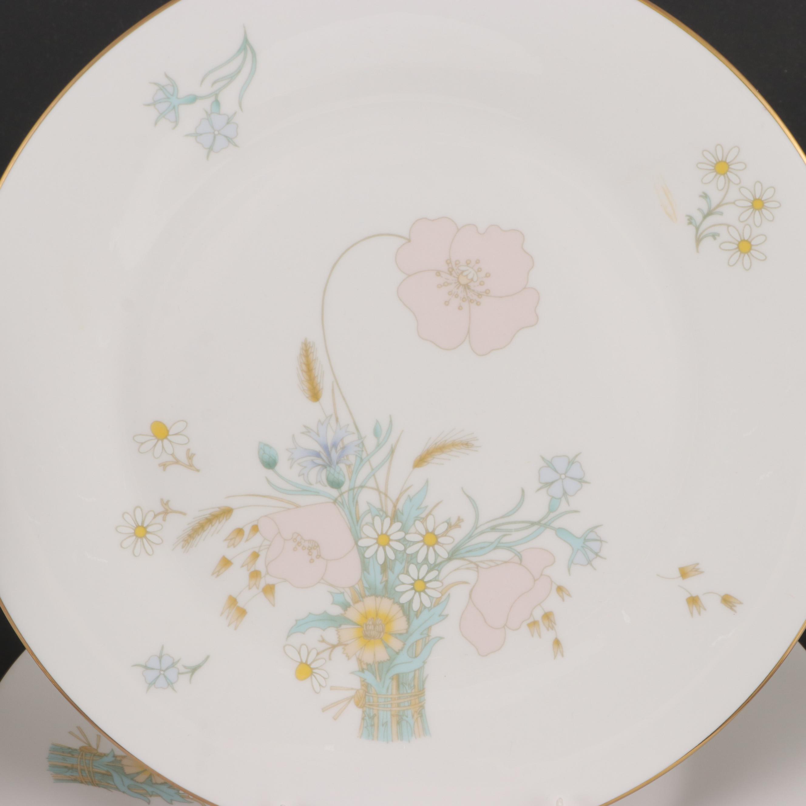 Royal Doulton "Flirtation" Bone China Dinnerware, Late 20th Century