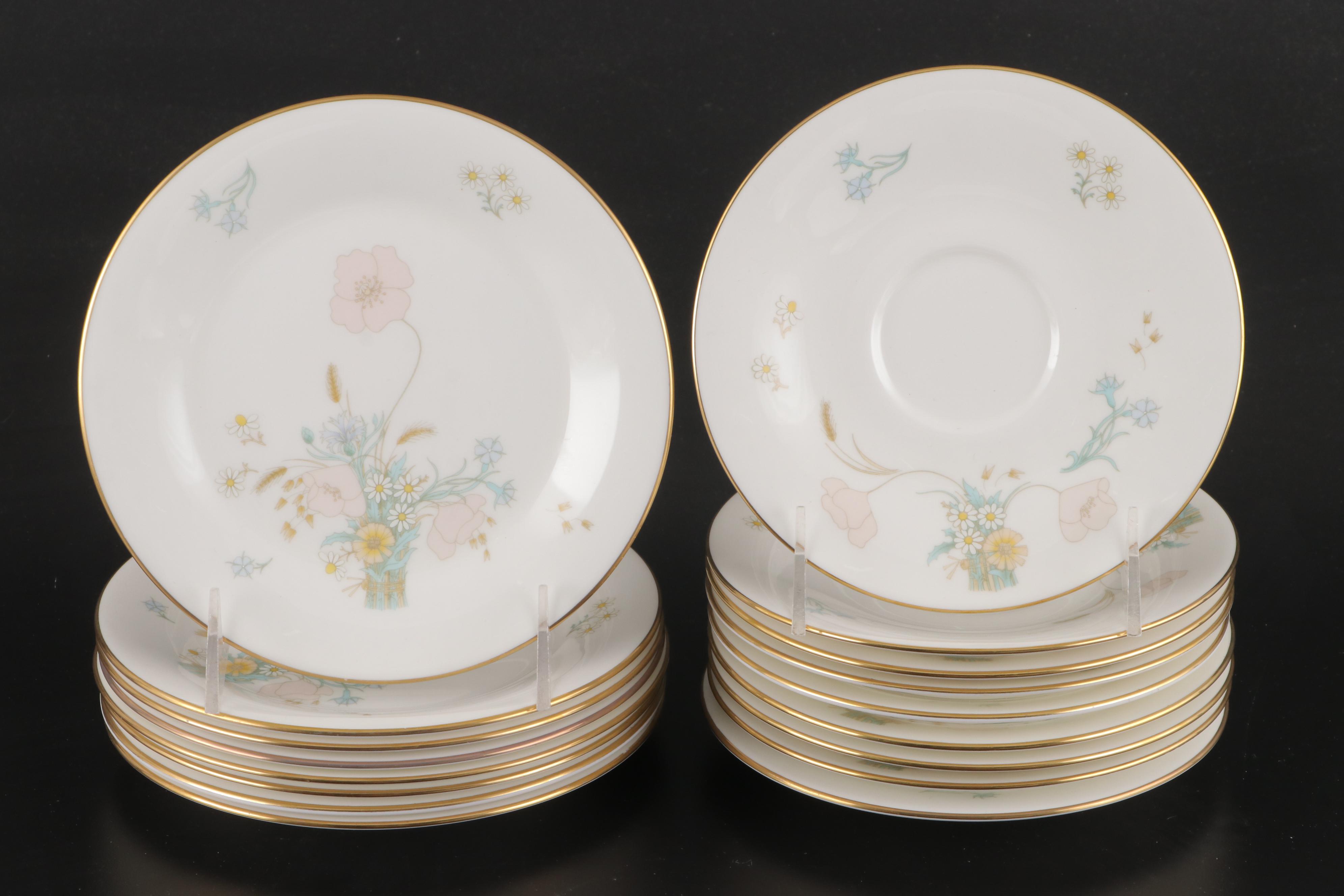 Royal Doulton "Flirtation" Bone China Dinnerware, Late 20th Century