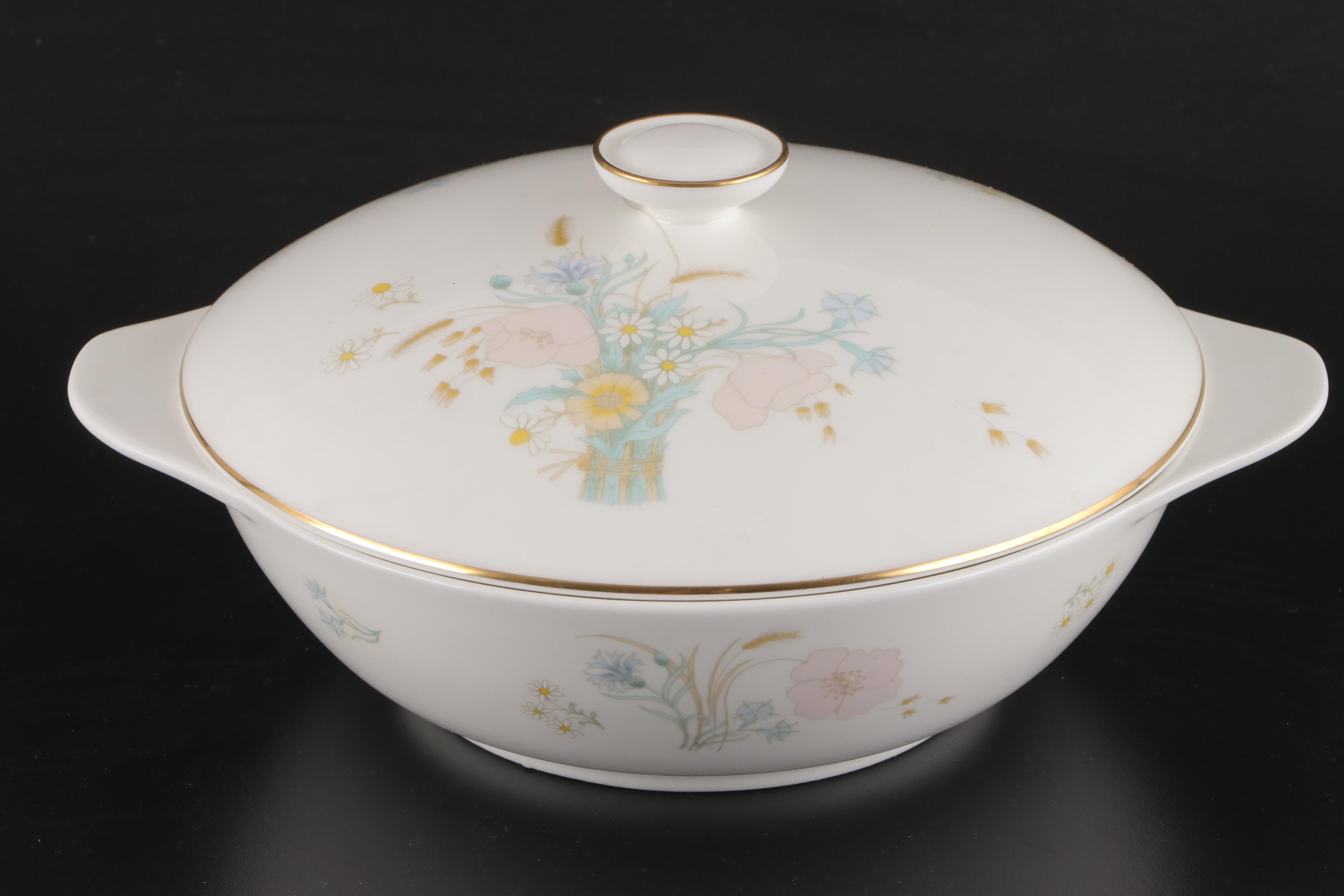 Royal Doulton "Flirtation" Bone China Dinnerware, Late 20th Century