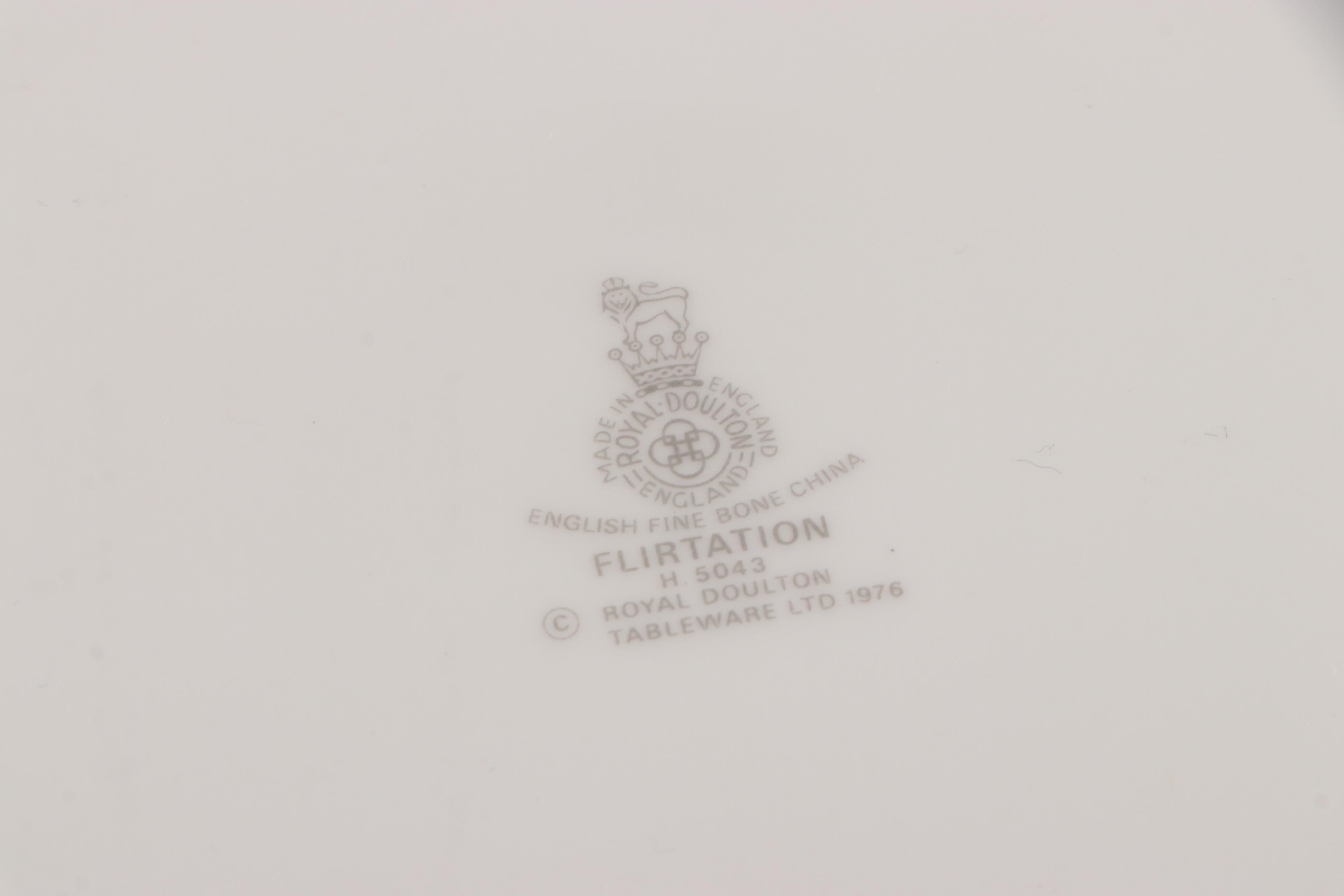 Royal Doulton "Flirtation" Bone China Dinnerware, Late 20th Century