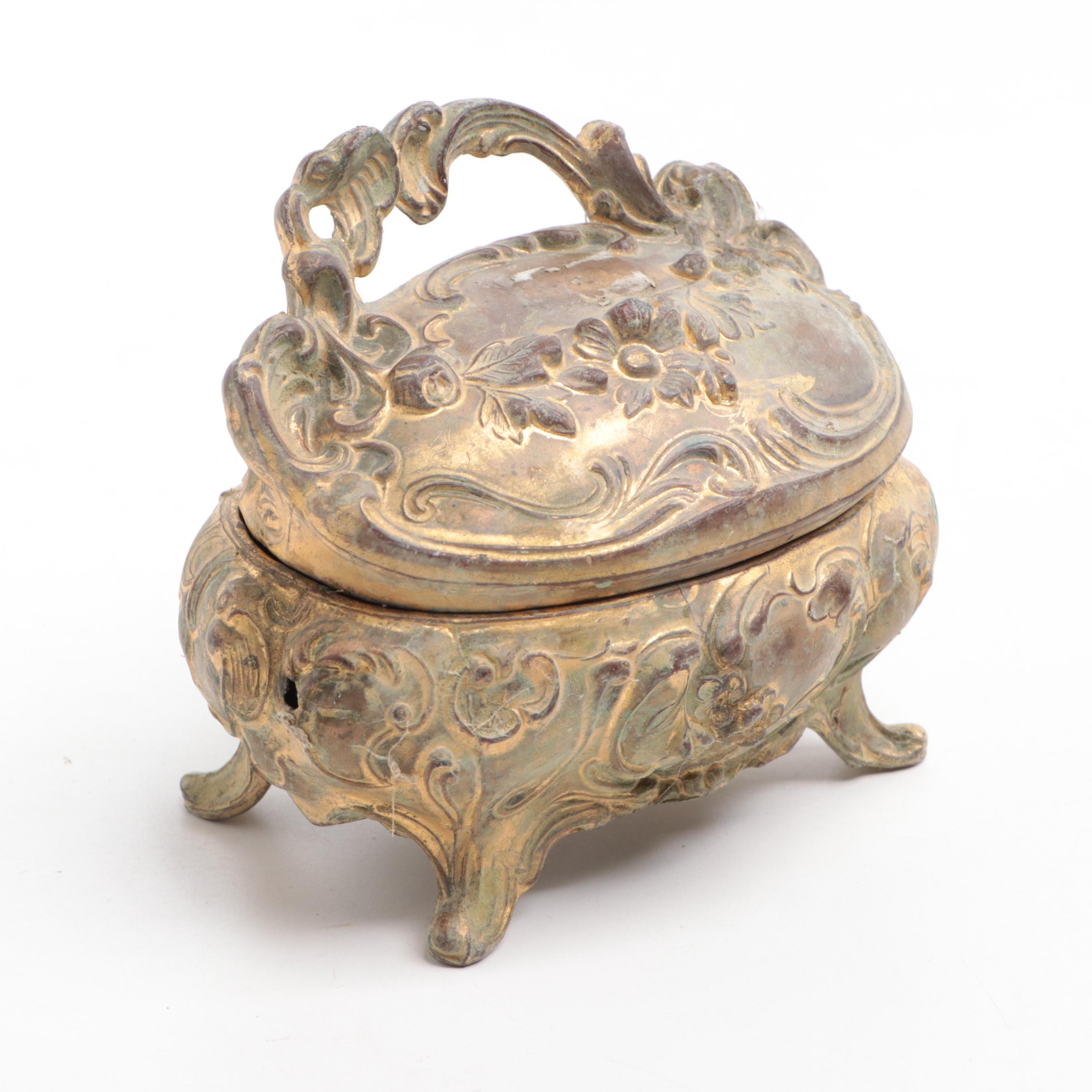 Mirrored Plateaus, Toothbrush Holder, Box, Compacts, Soap Dish and More