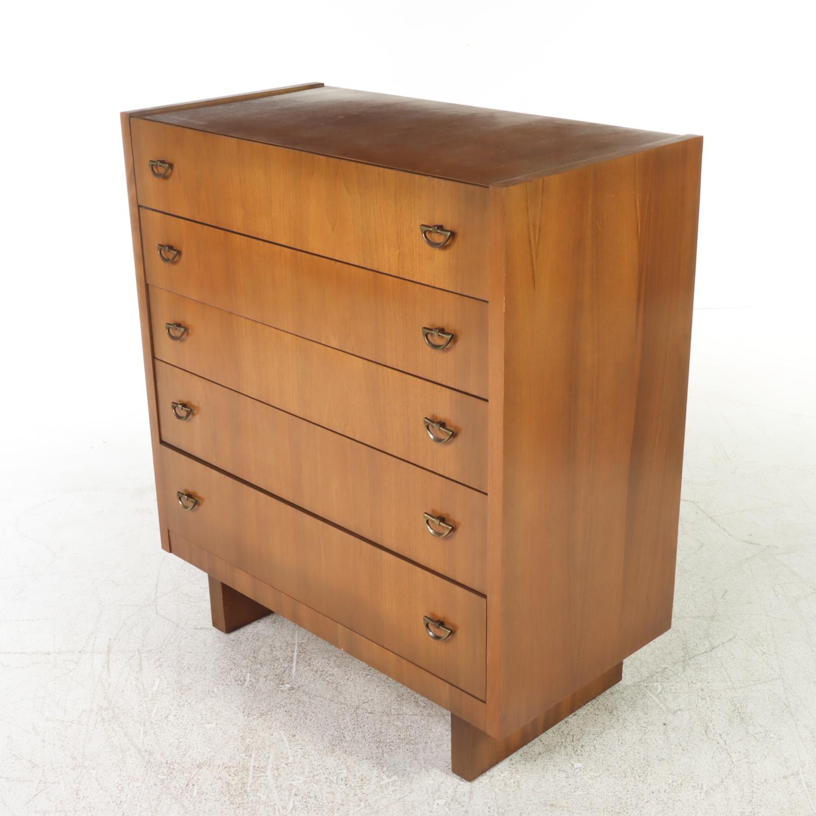 United Furniture Corporation Mid Century Modern Walnut Five-Drawer Chest