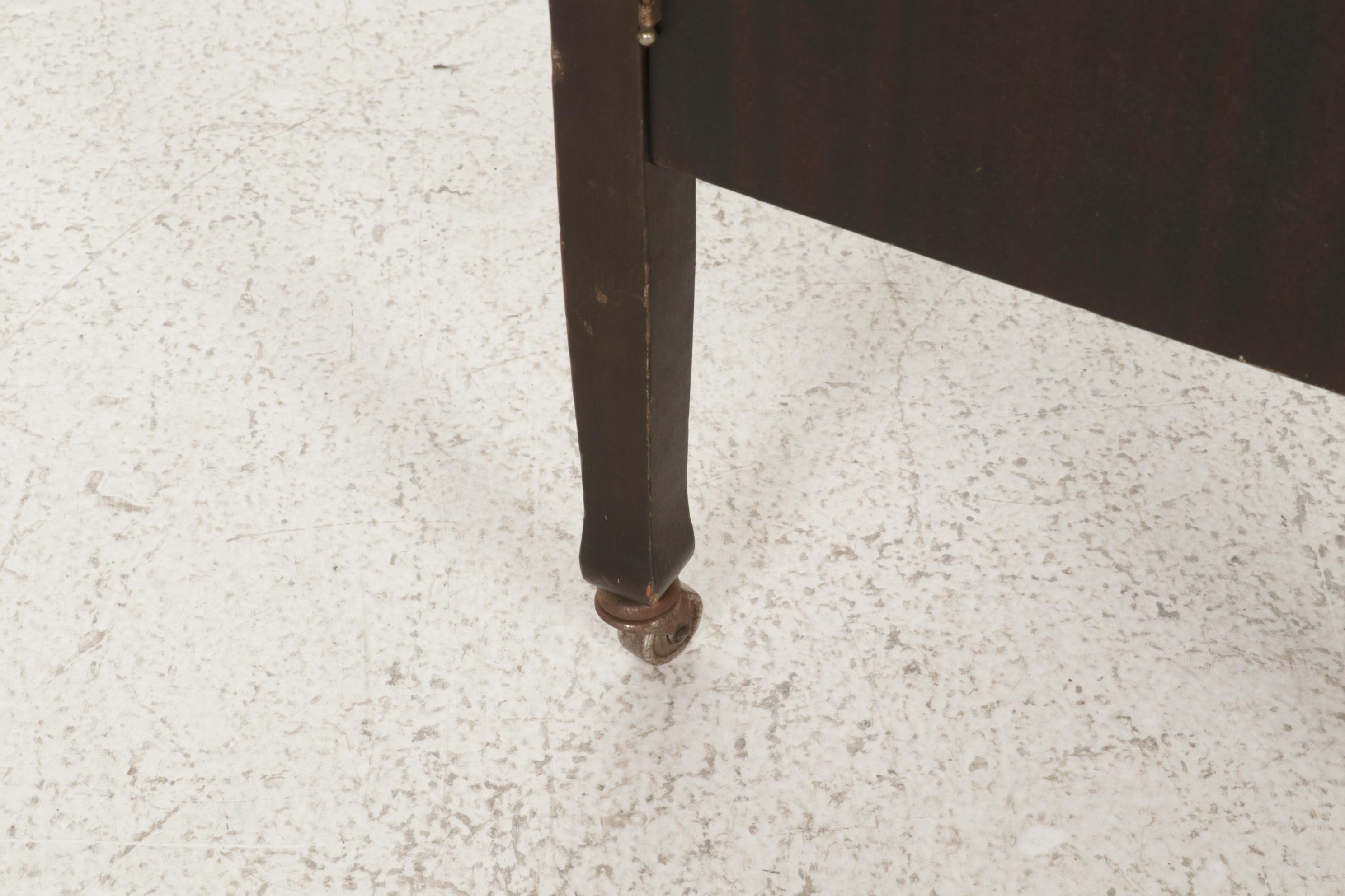 Brunswick Model 7 Floor Cabinet Phonograph with 78 RPM Records