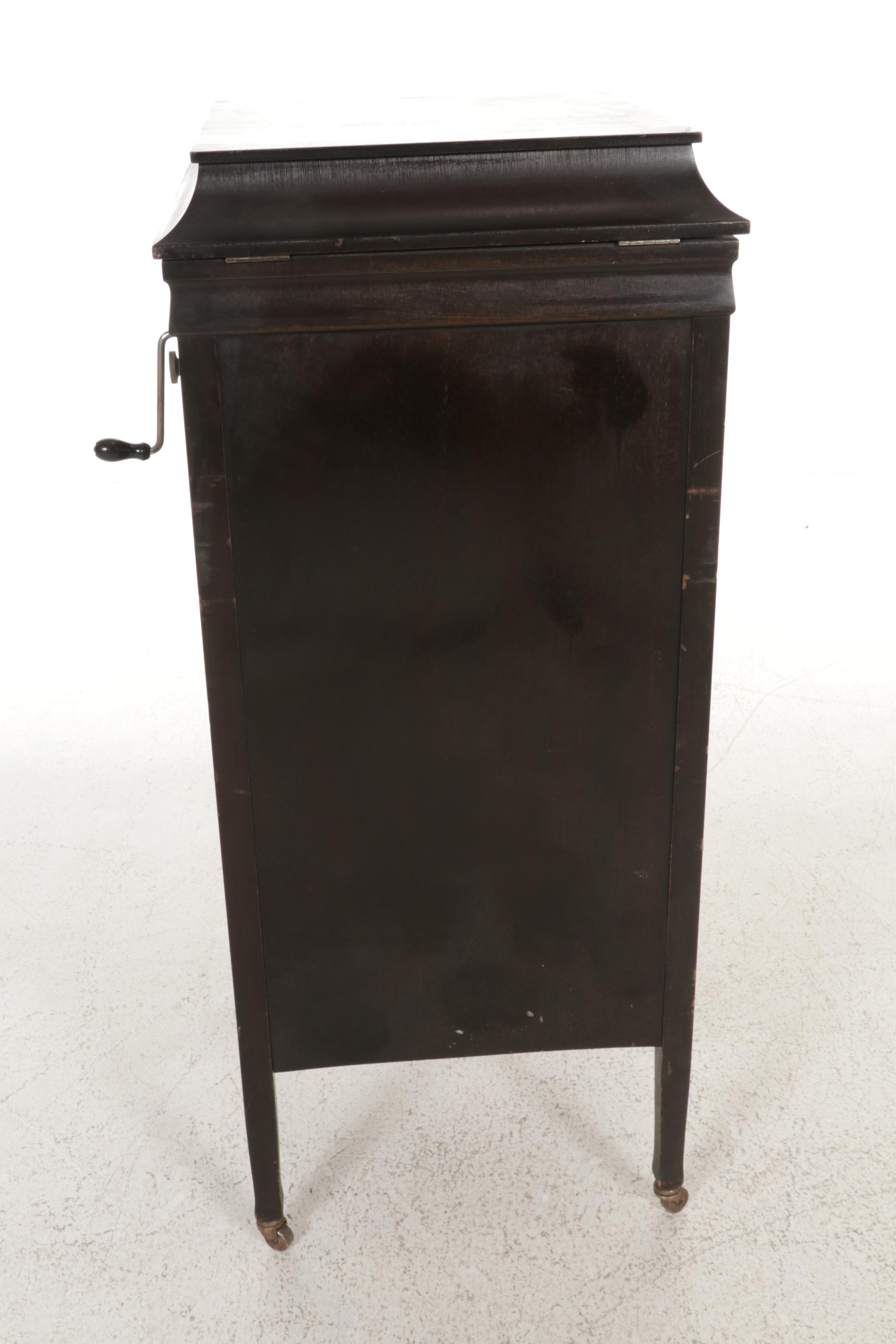 Brunswick Model 7 Floor Cabinet Phonograph with 78 RPM Records