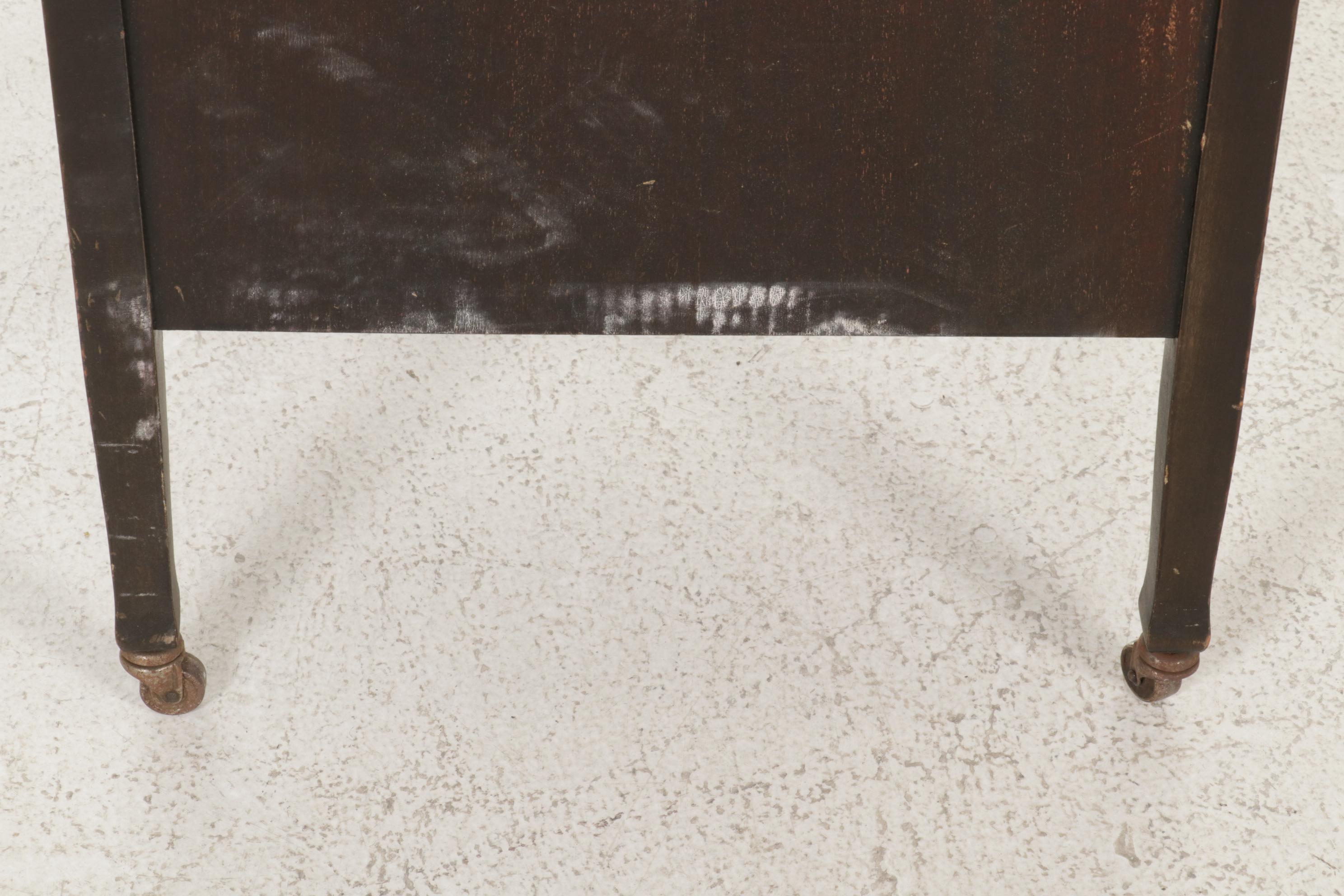 Brunswick Model 7 Floor Cabinet Phonograph with 78 RPM Records