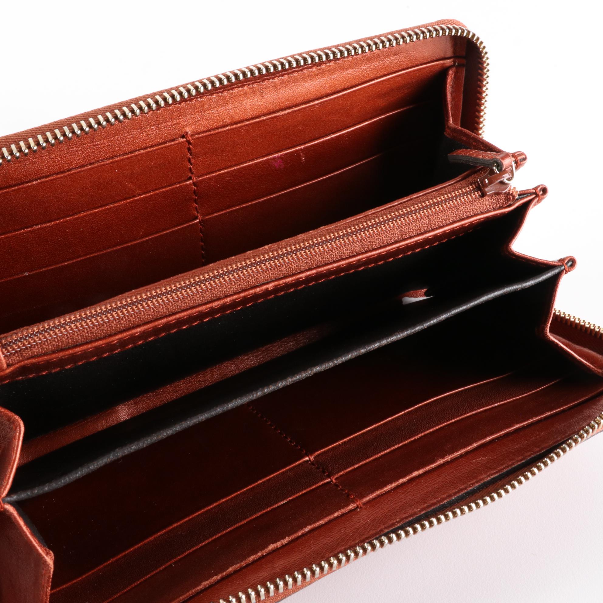 Gucci Zip Around Wallet in Guccissima Patent Leather