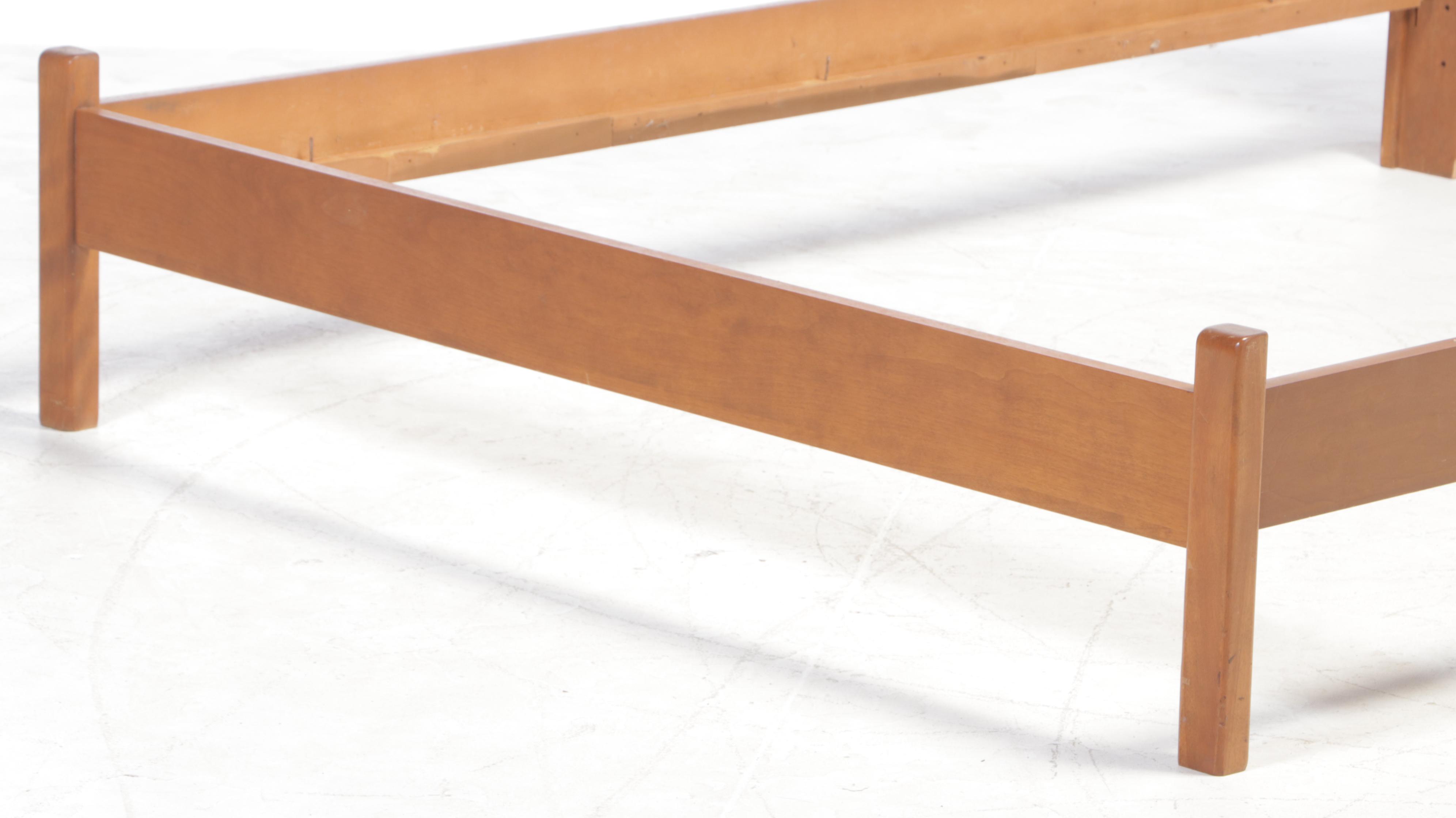 Ethan Allen Baumritter Queen Bed Frame