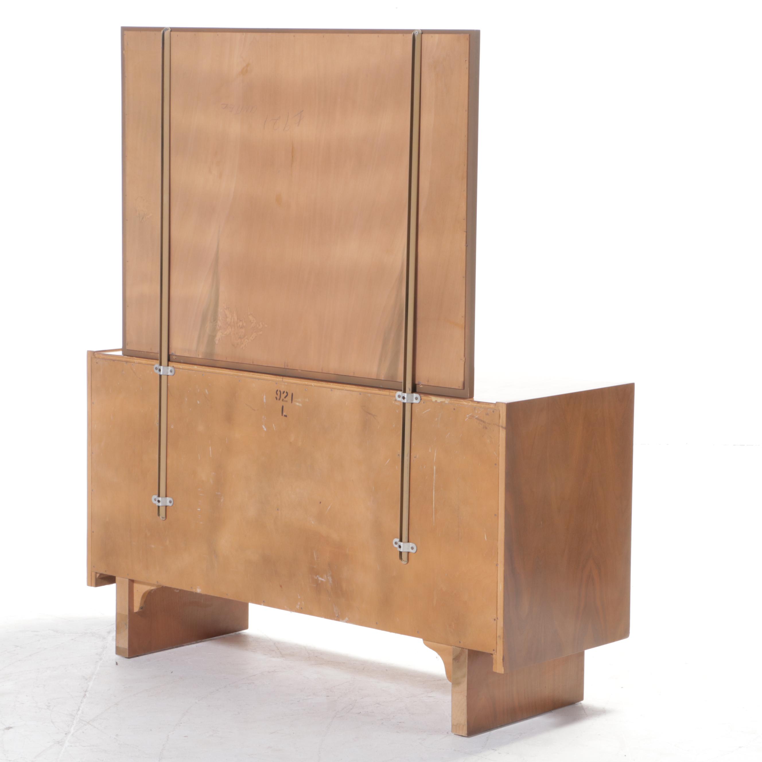 United Furniture Corporation Mid Century Modern Walnut Six-Drawer Dresser