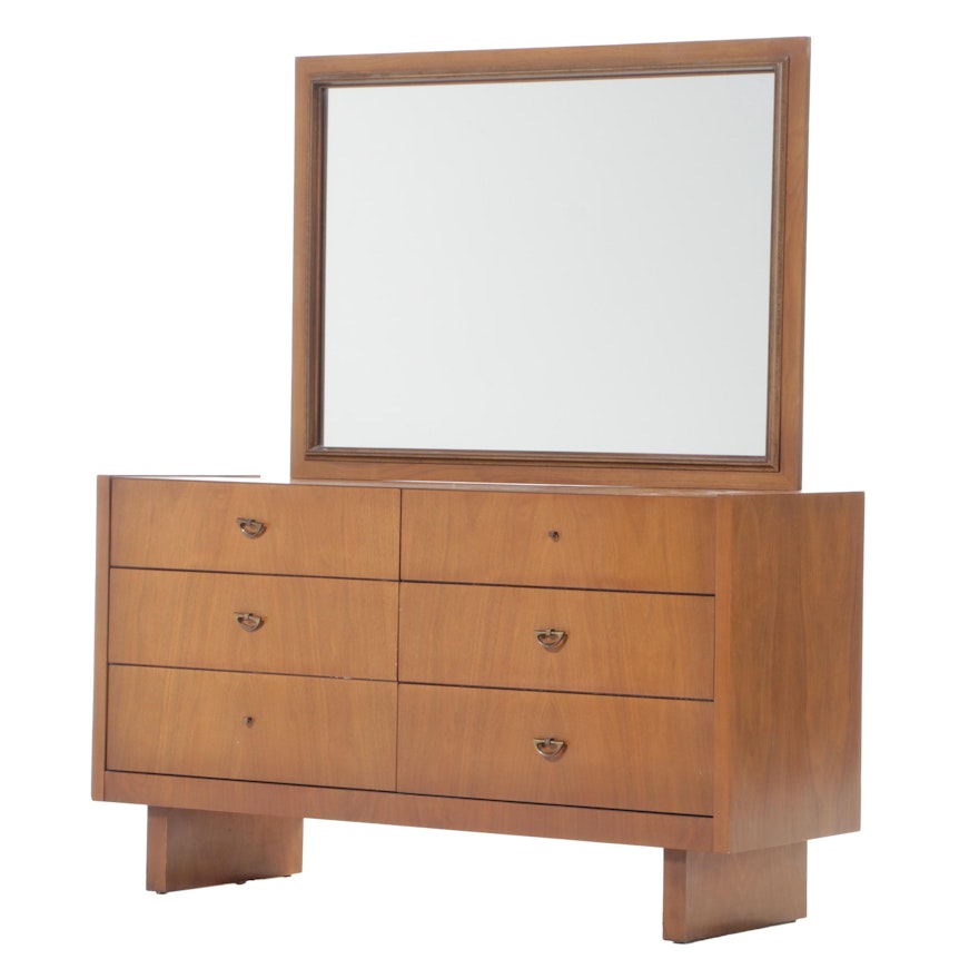 United Furniture Corporation Mid Century Modern Walnut Six-Drawer Dresser