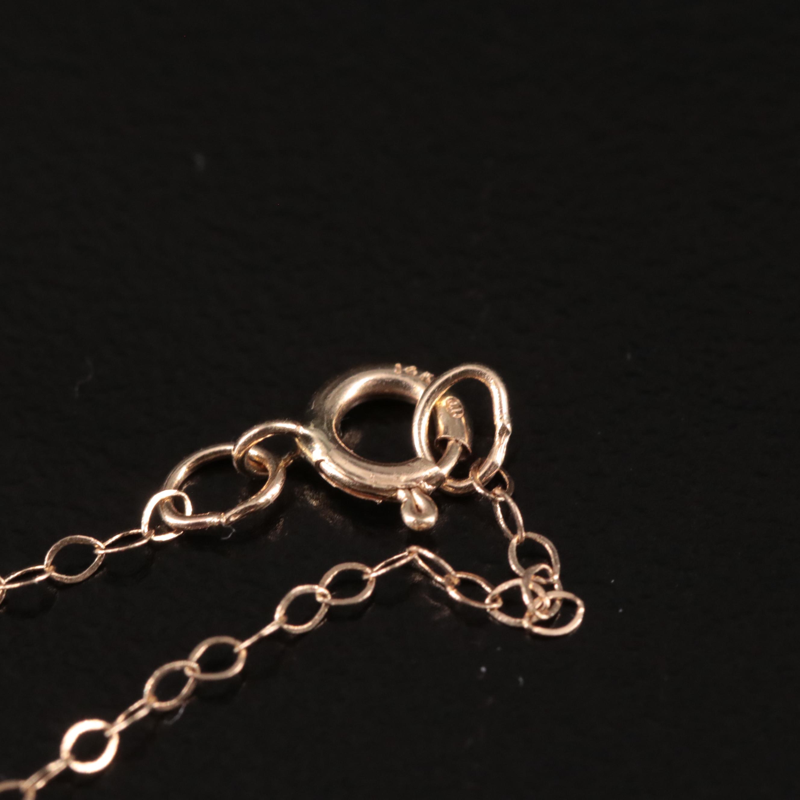 14K Kiss Necklace