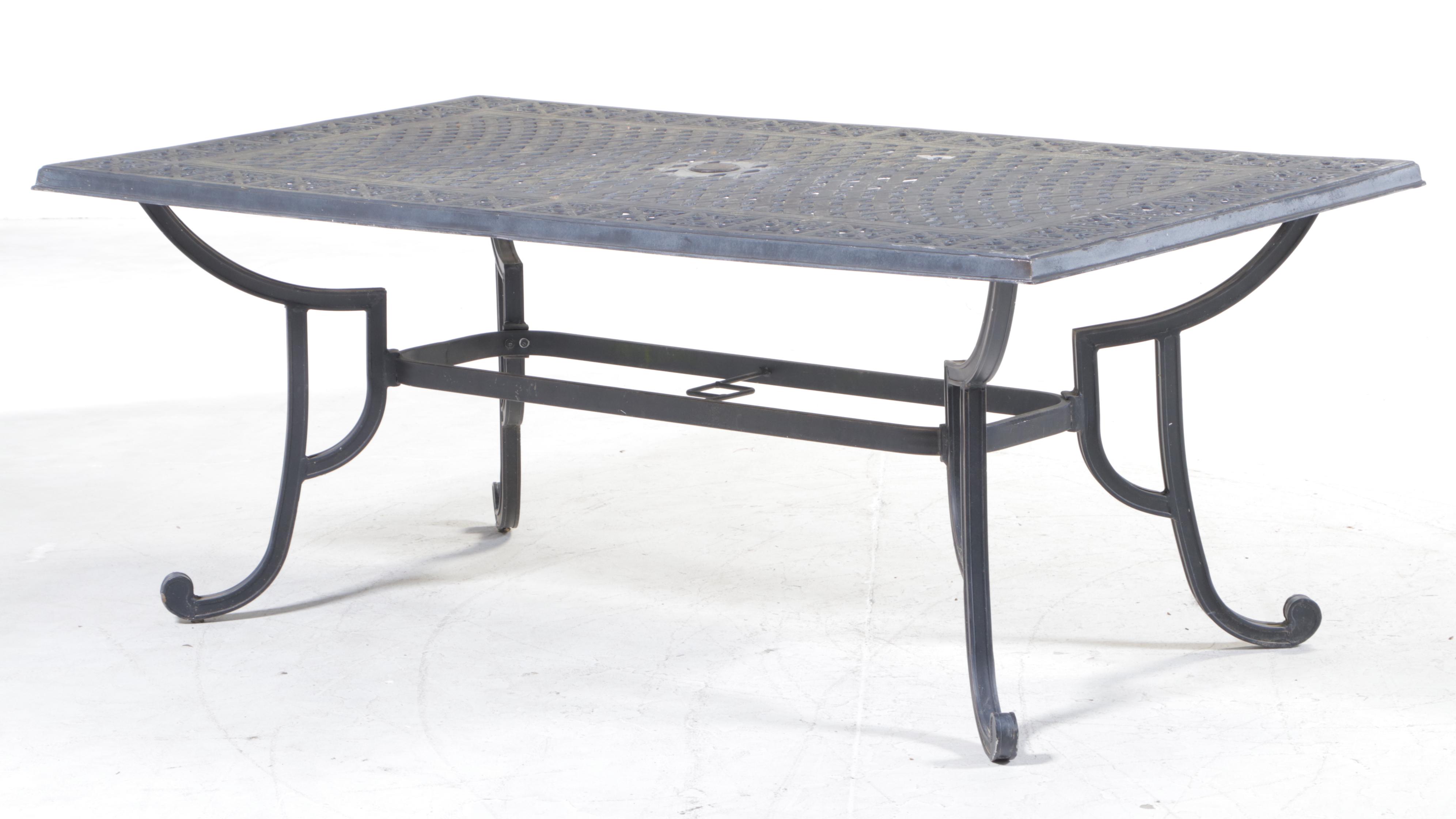 Cast Aluminum PAtio Dining Table With Six Chairs