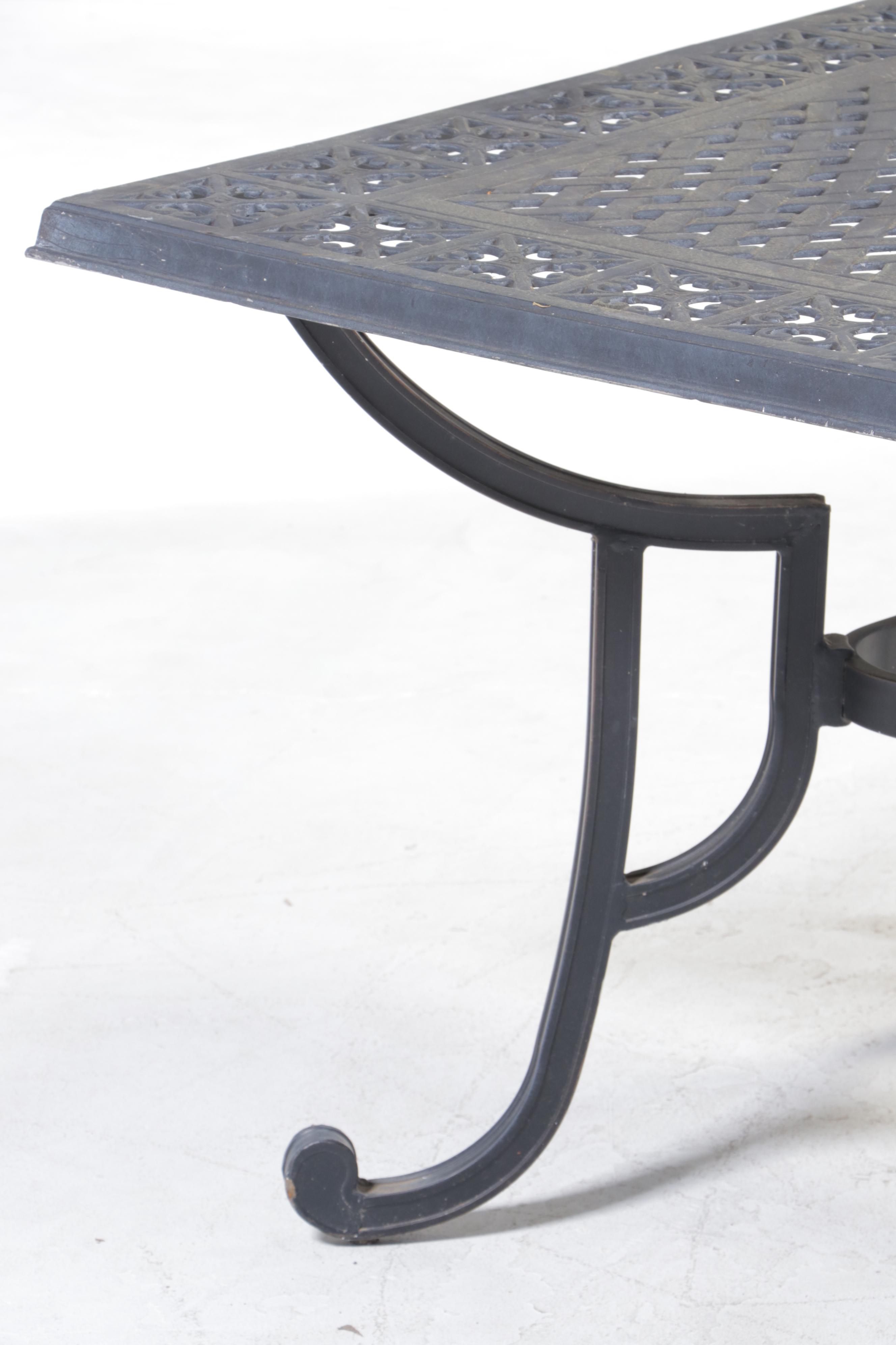 Cast Aluminum PAtio Dining Table With Six Chairs